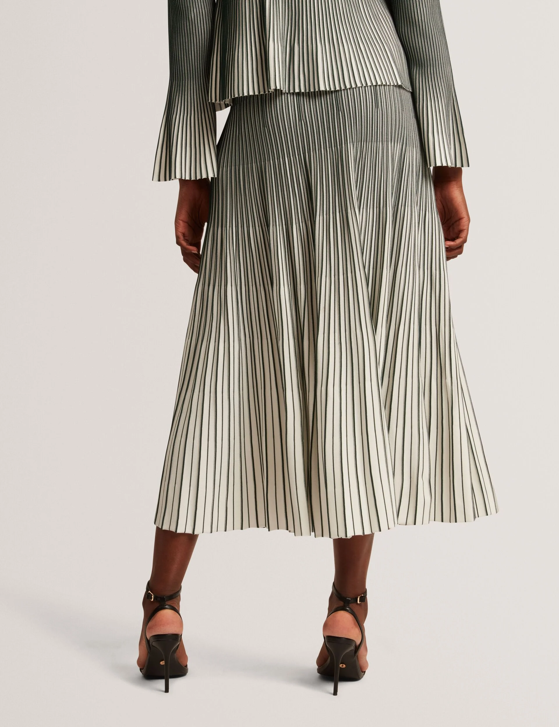 JENAVIA | DARK GREEN - Image 5