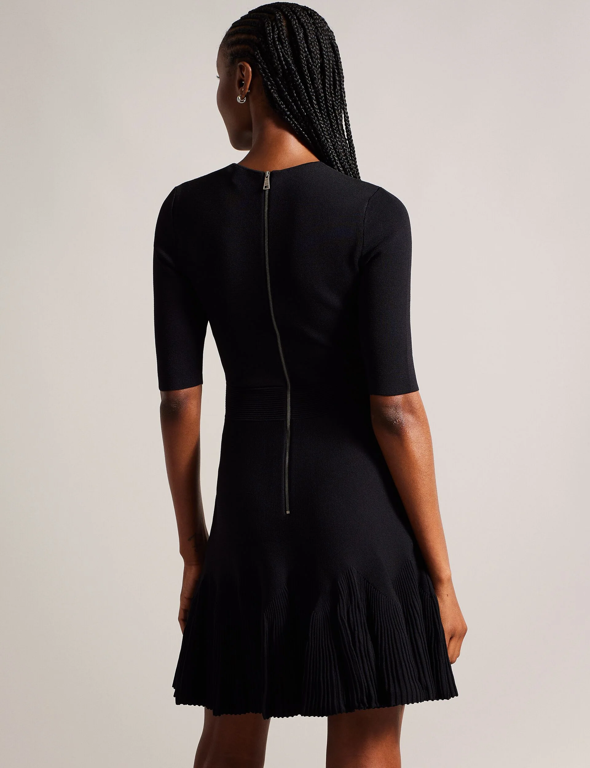 JOSAFEE | BLACK - Image 4