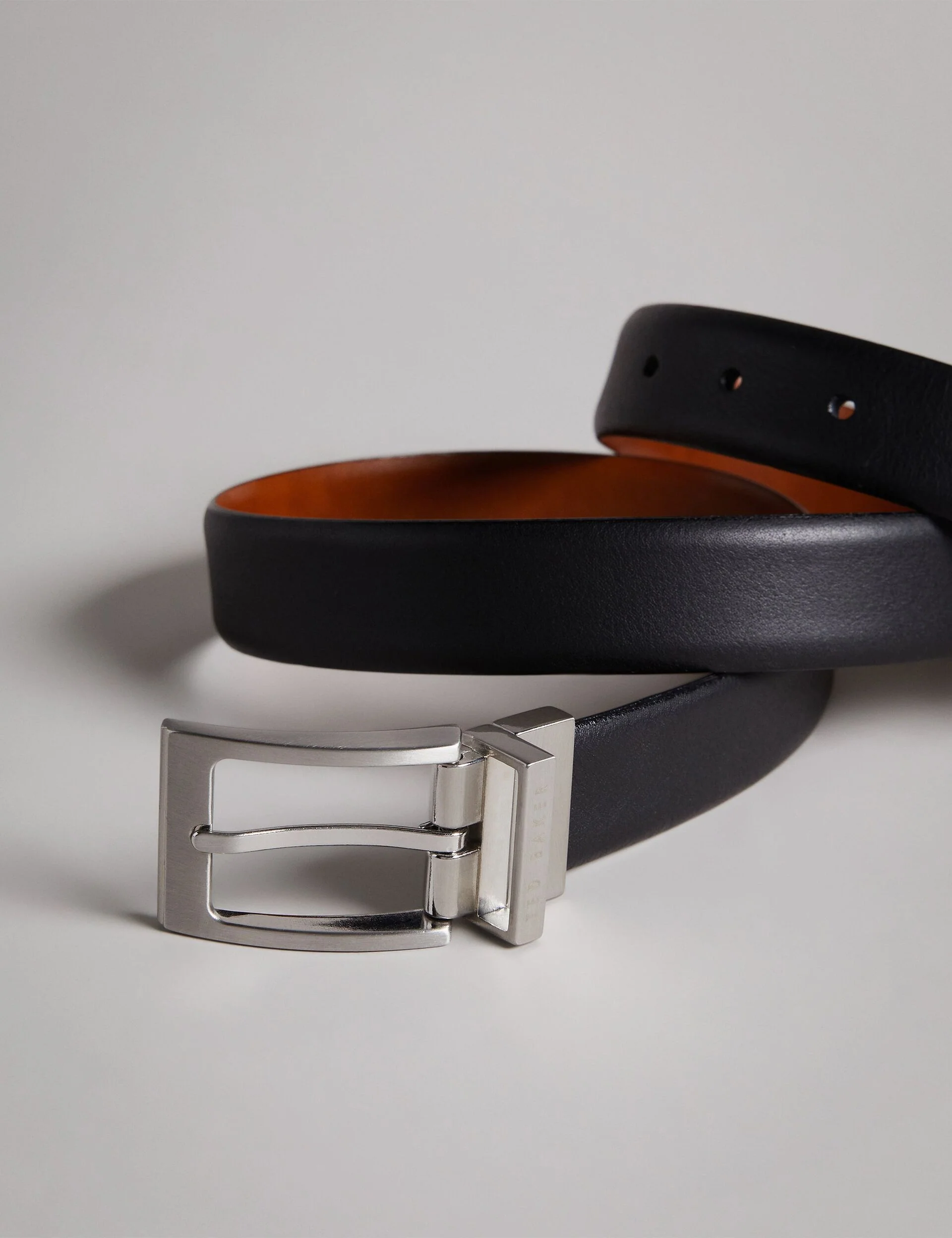 KARMER | BLACK - Image 3