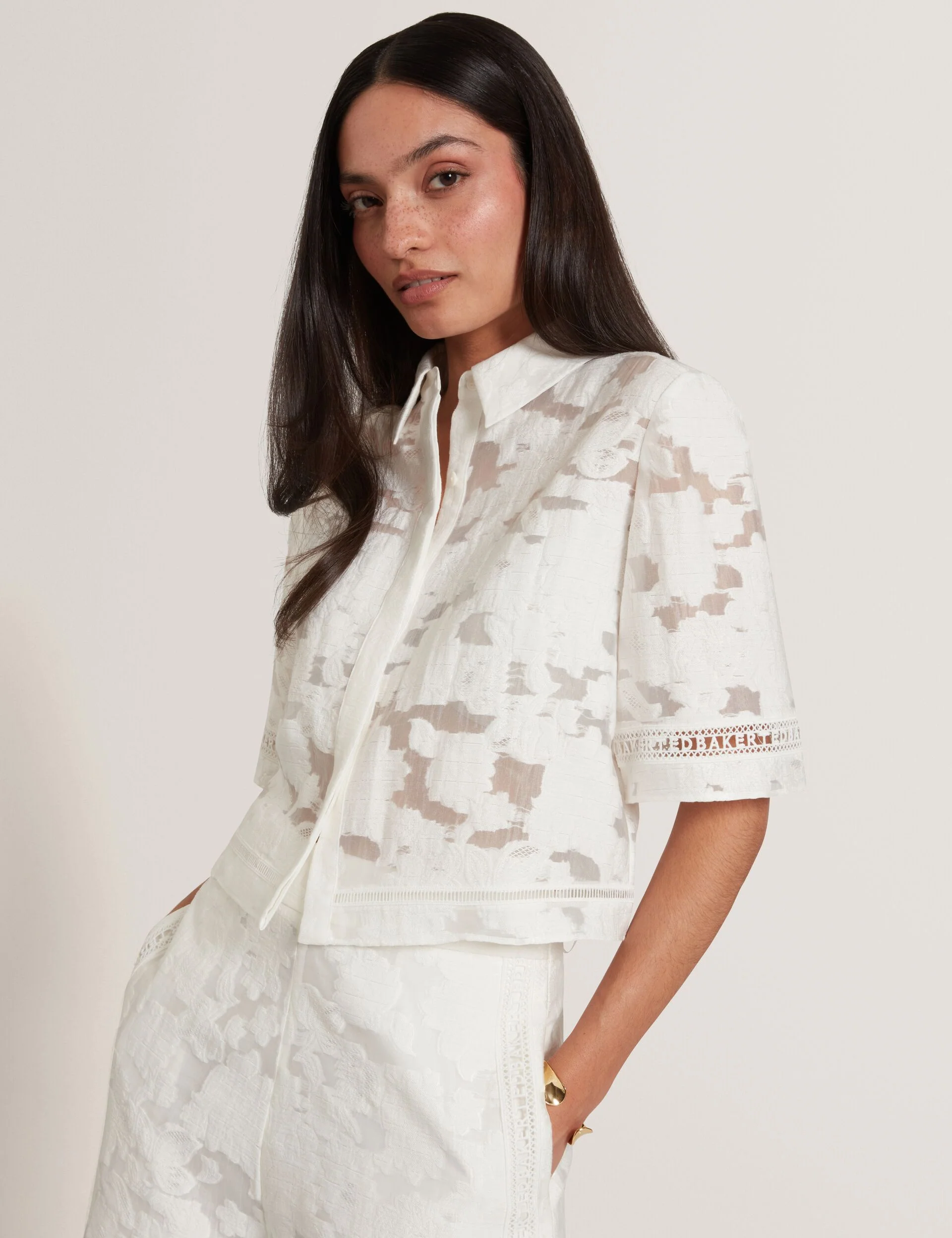 KHAYT | WHITE