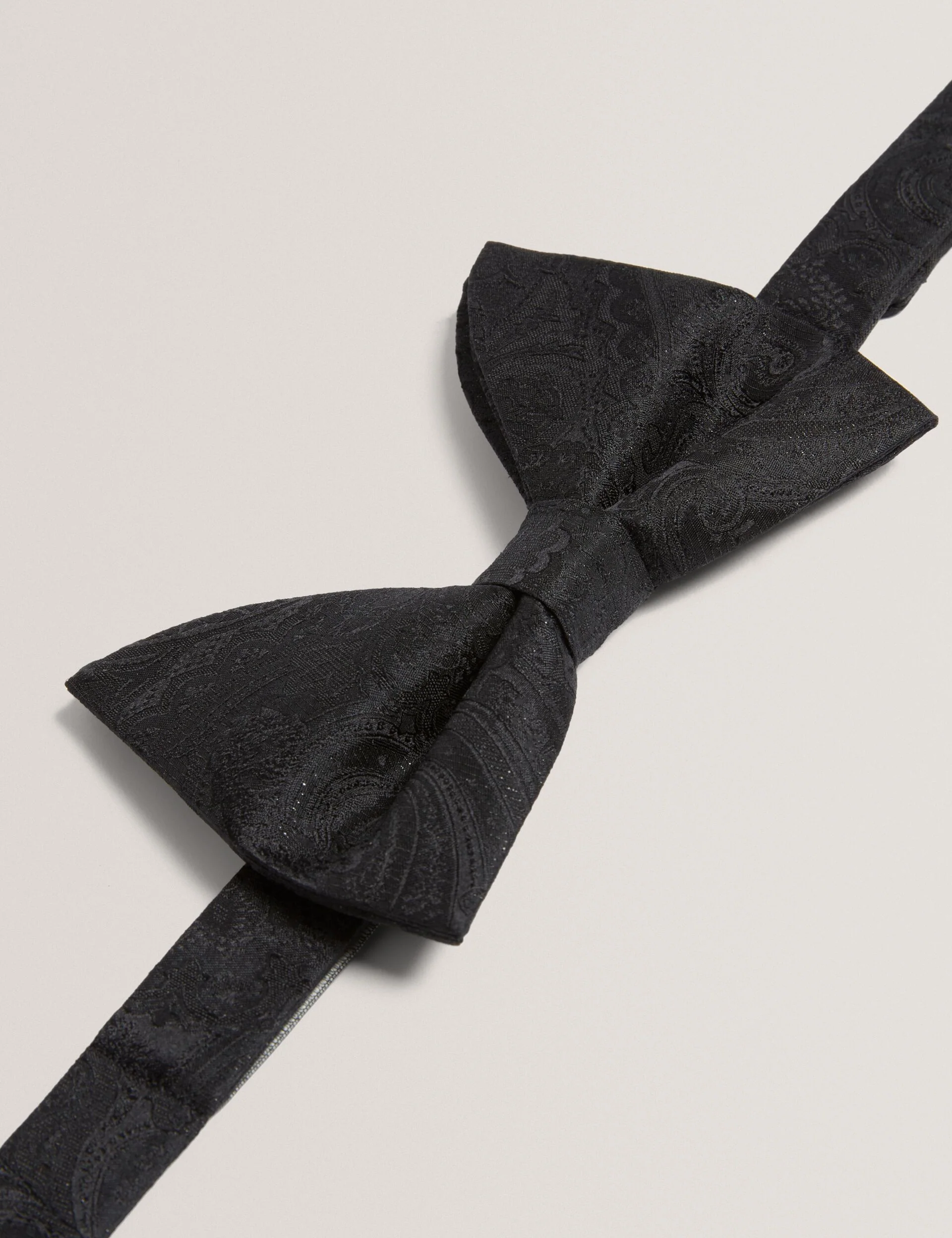 KOSTA | BLACK - Image 3