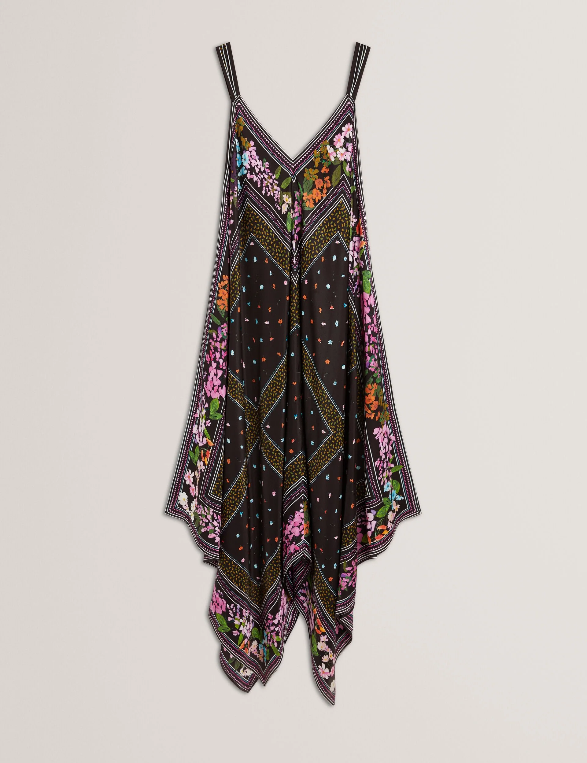 LARIIA | BLACK - Image 7