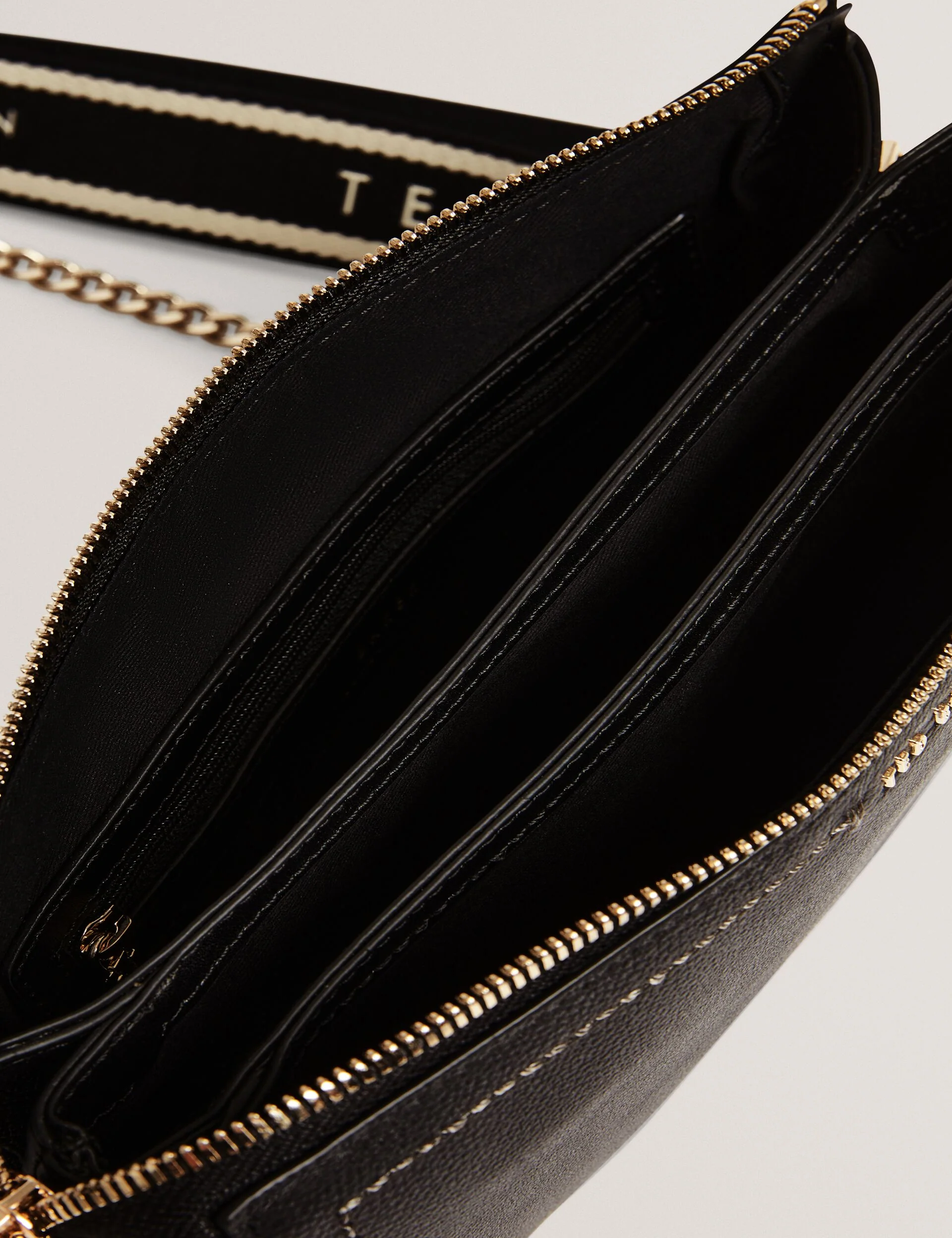 LARINDA | BLACK - Image 4