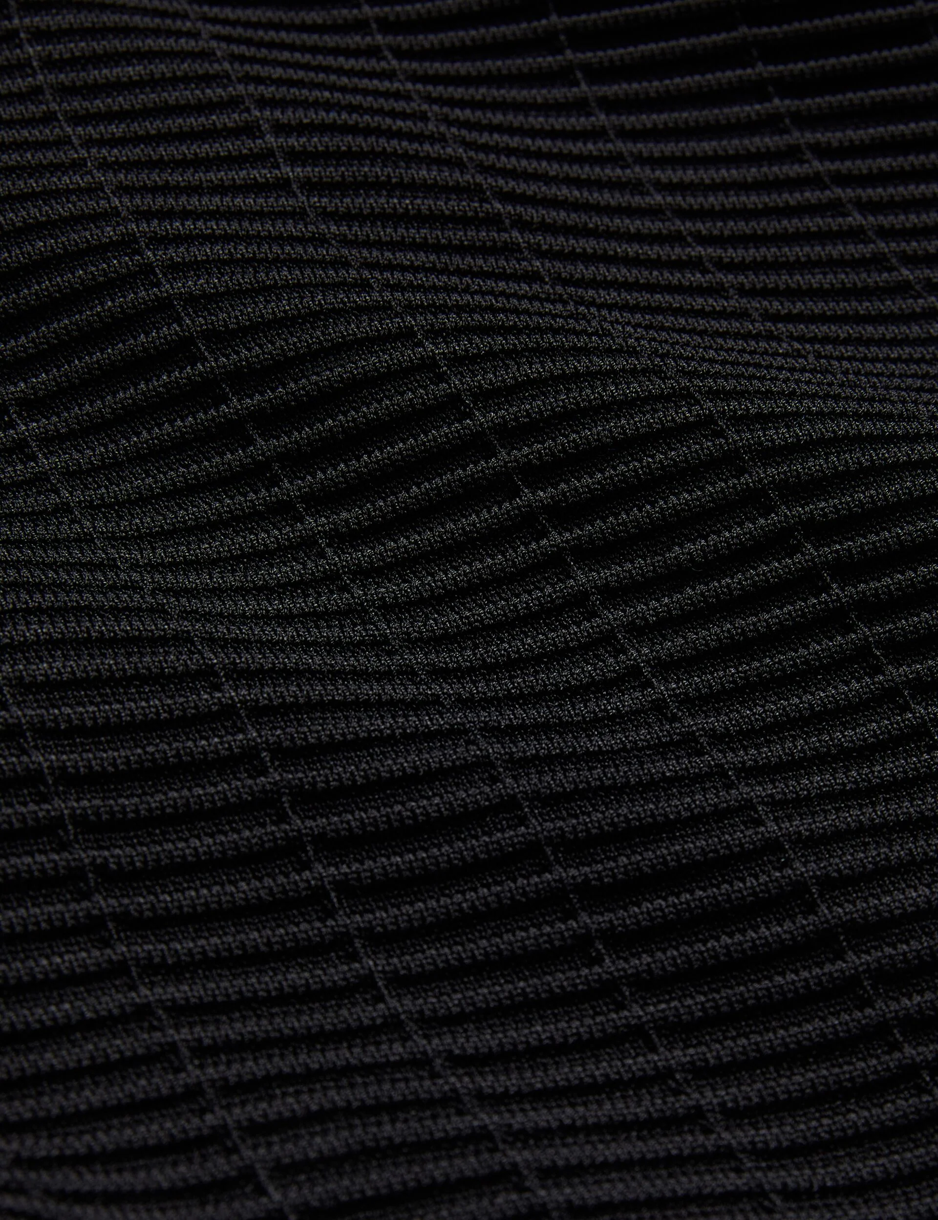 LATINIA | BLACK - Image 3