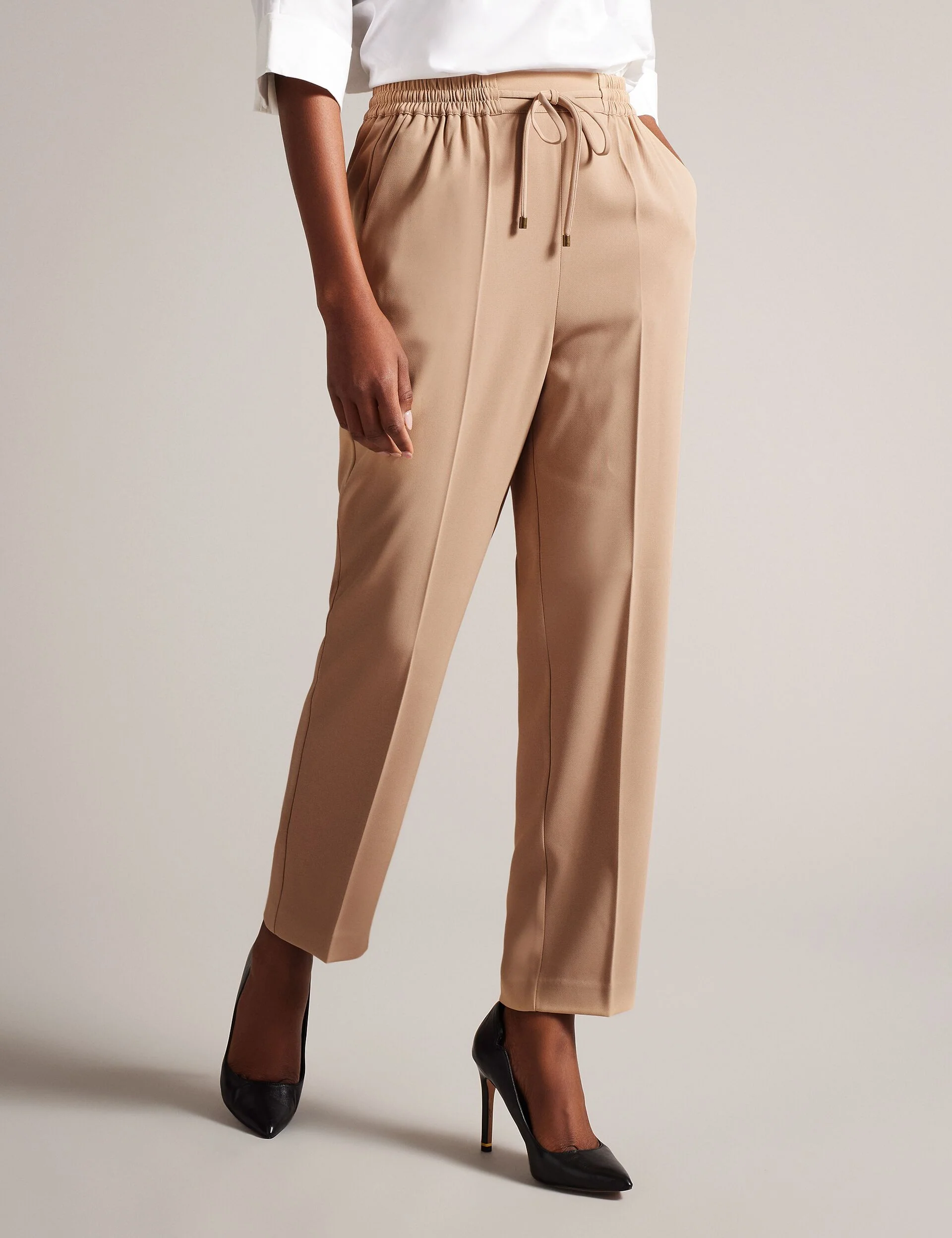 LAURAI | CAMEL