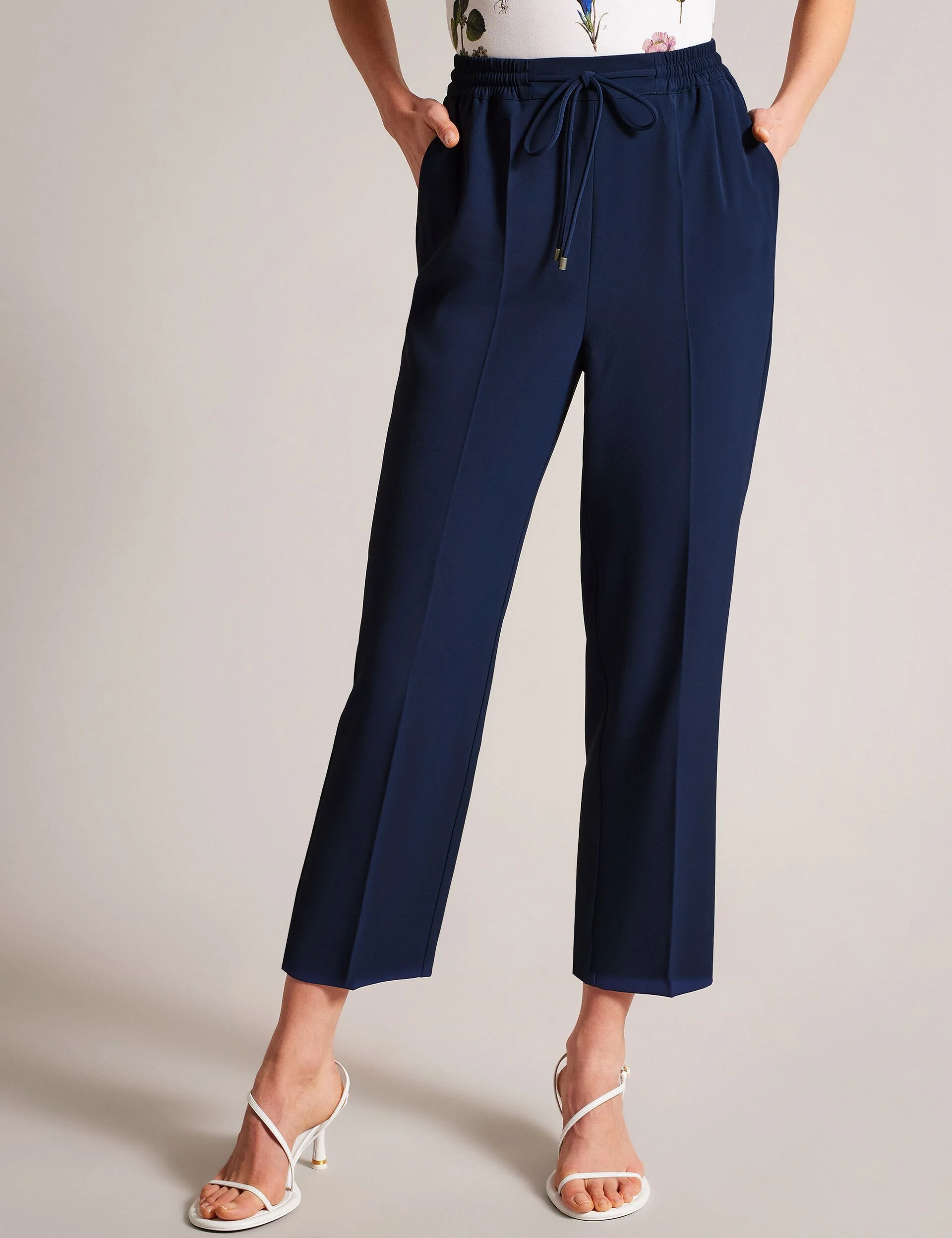 LAURAI | NAVY