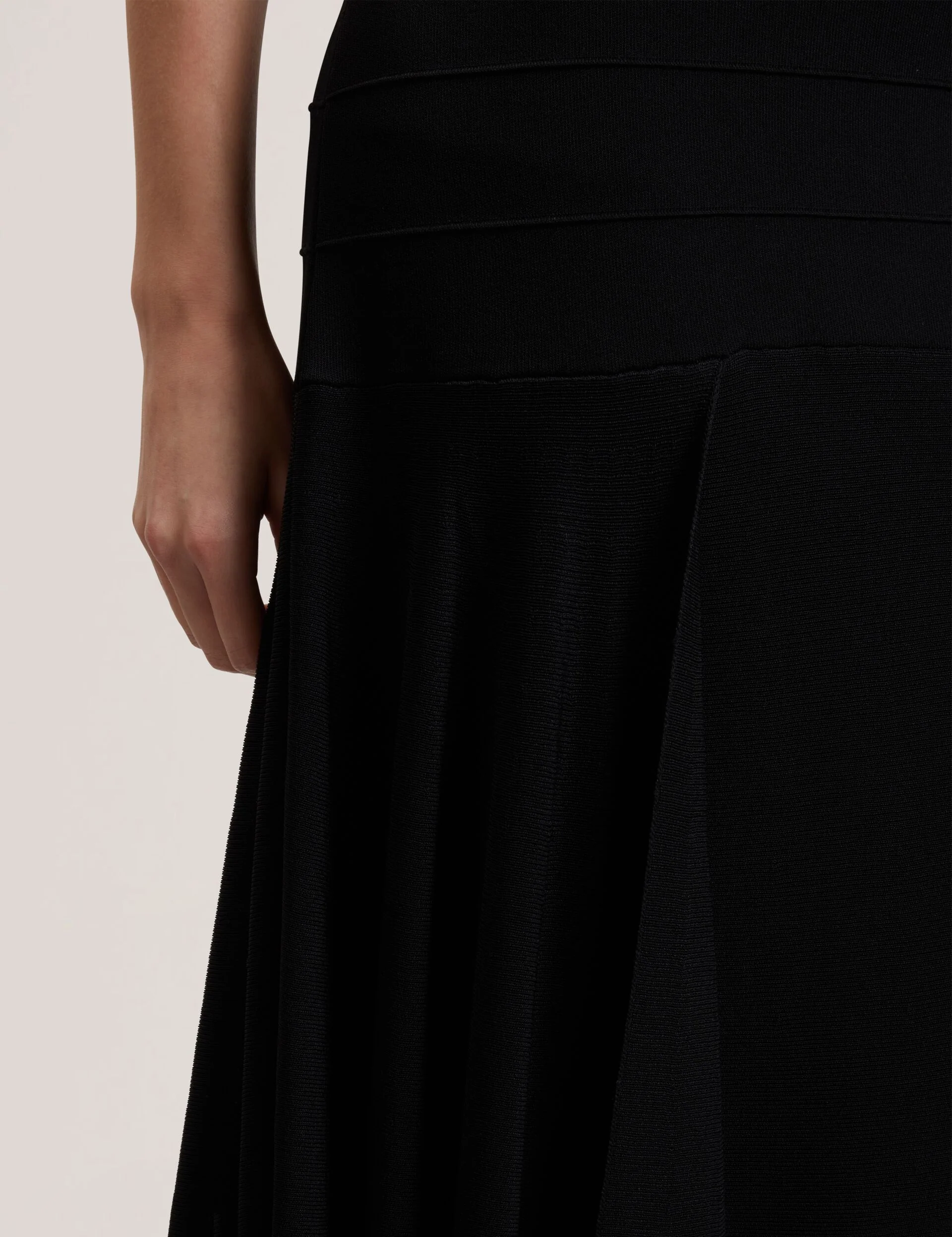 LAURRIE | BLACK - Image 4