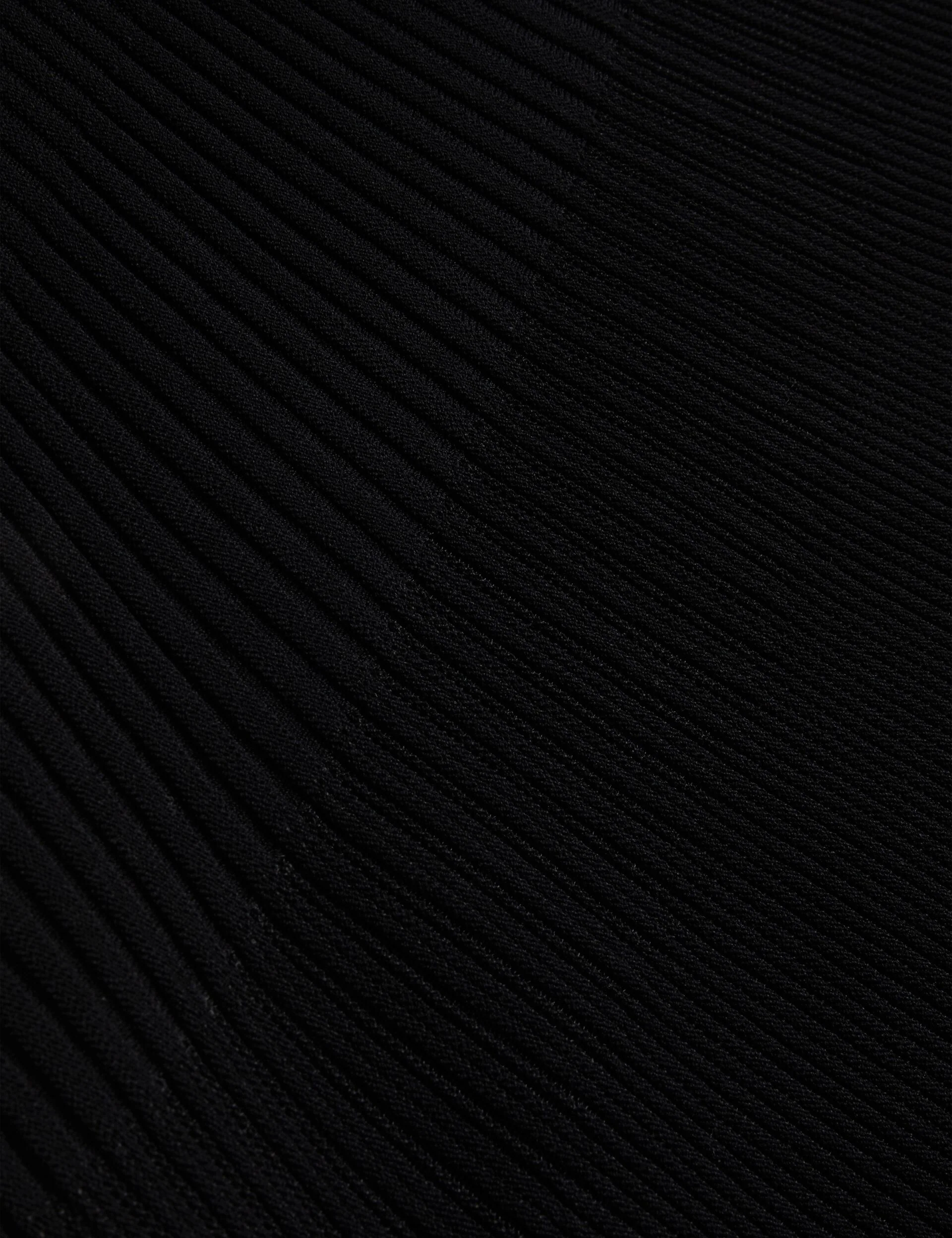 LAYYNII | BLACK - Image 3