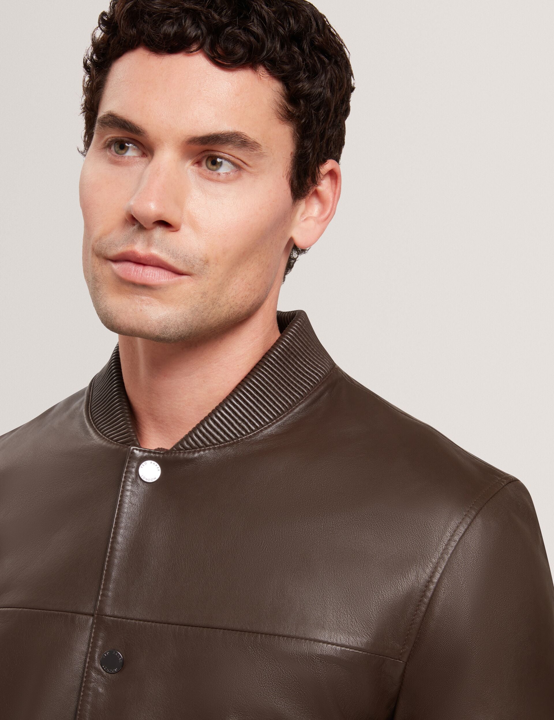 LEEAMS | DARK BROWN - Image 4