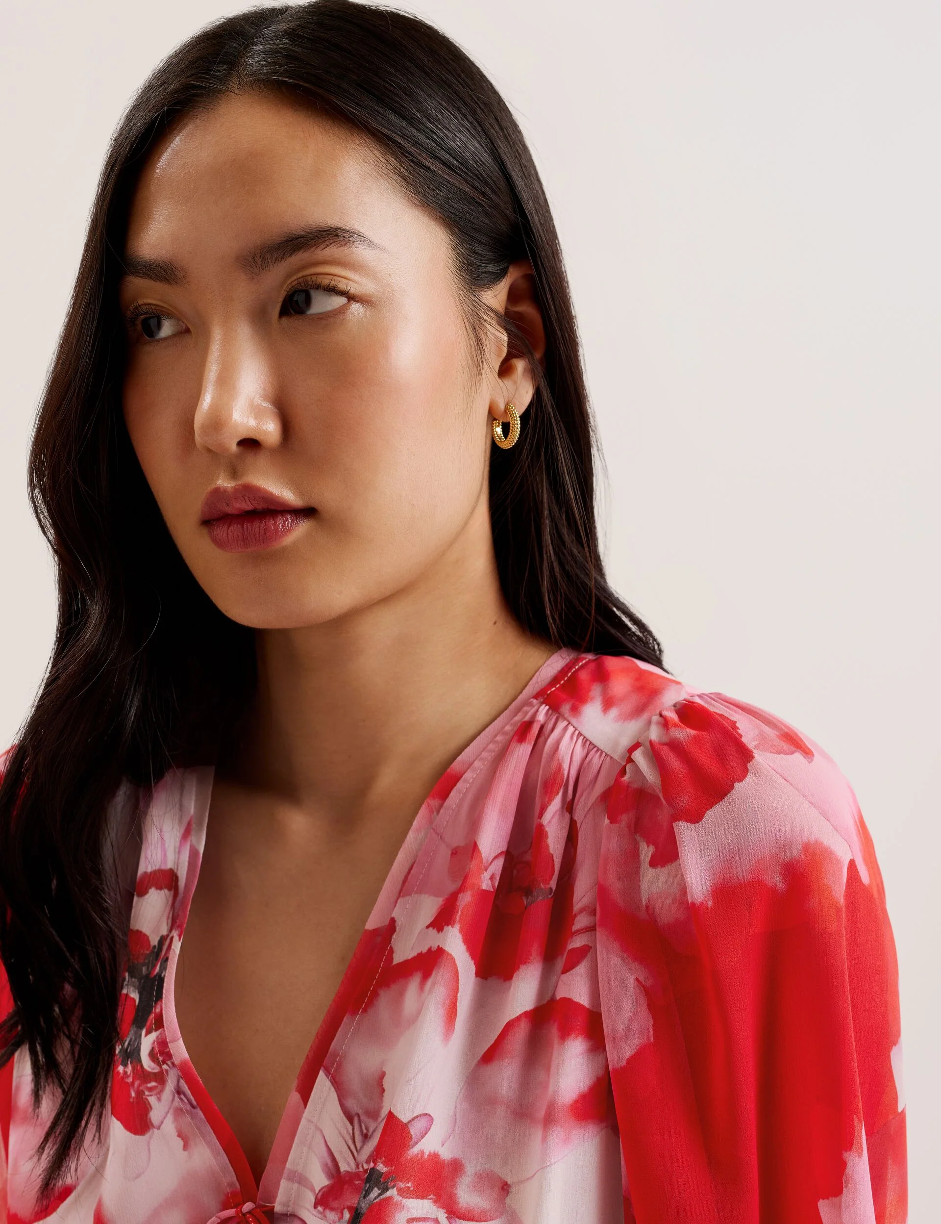 LEYNA | RED - Image 2