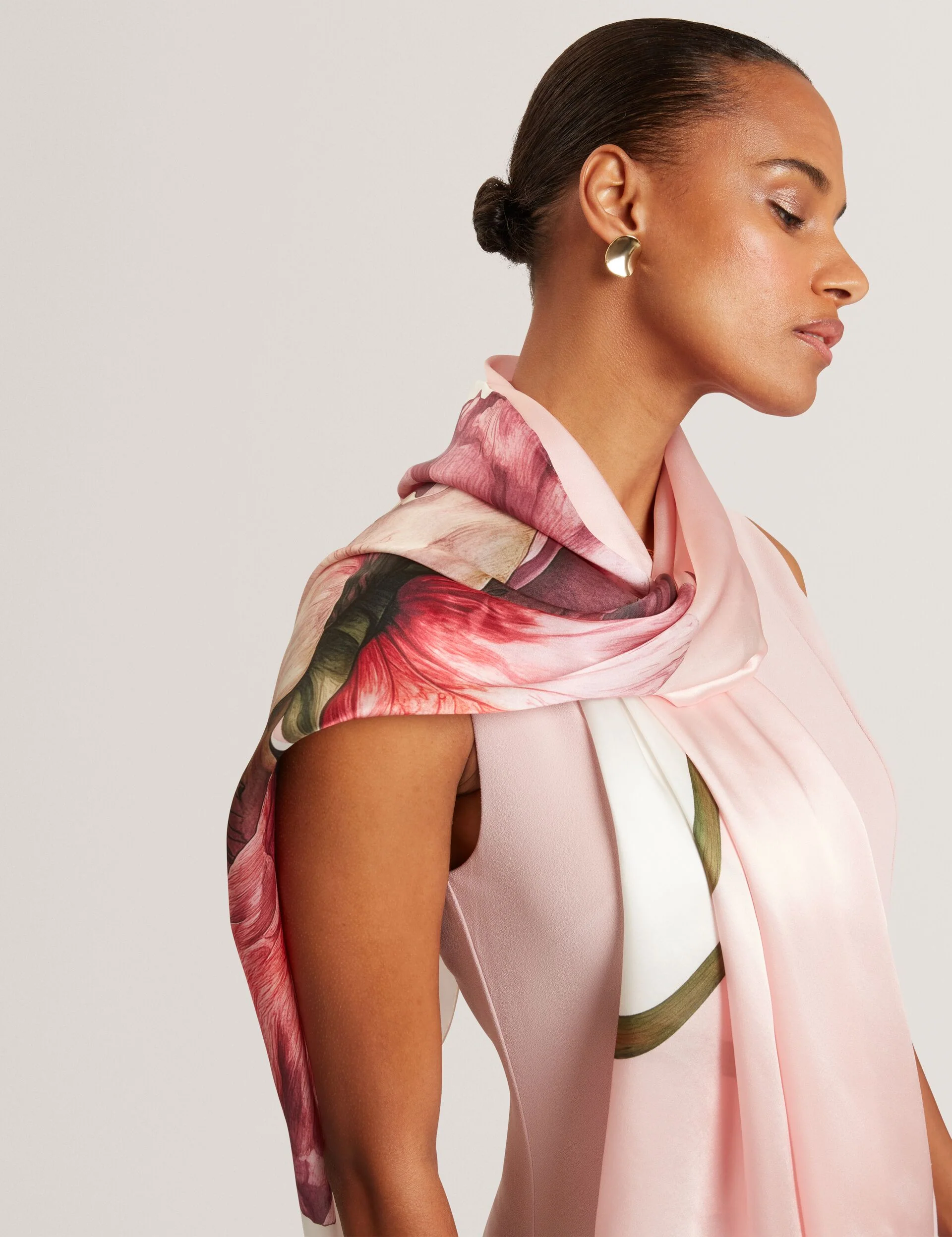 LISAAE | LIGHT PINK - Image 2