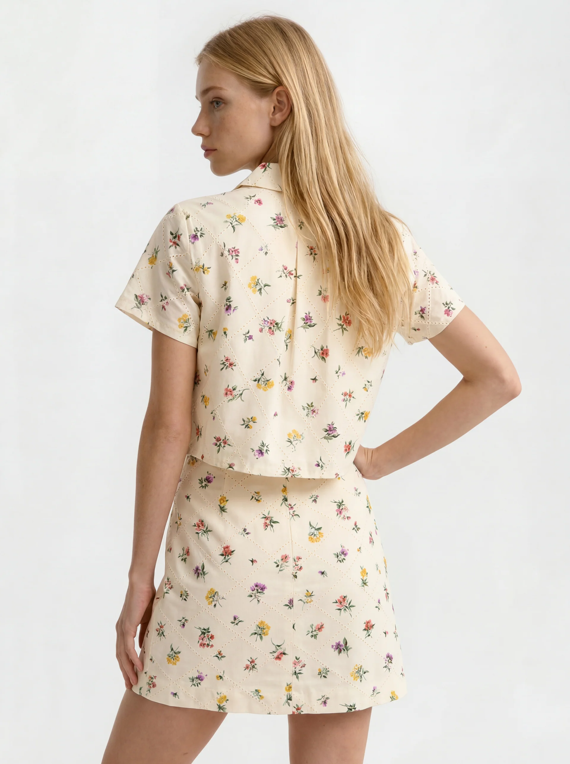 LIZ | CREAM - Image 3
