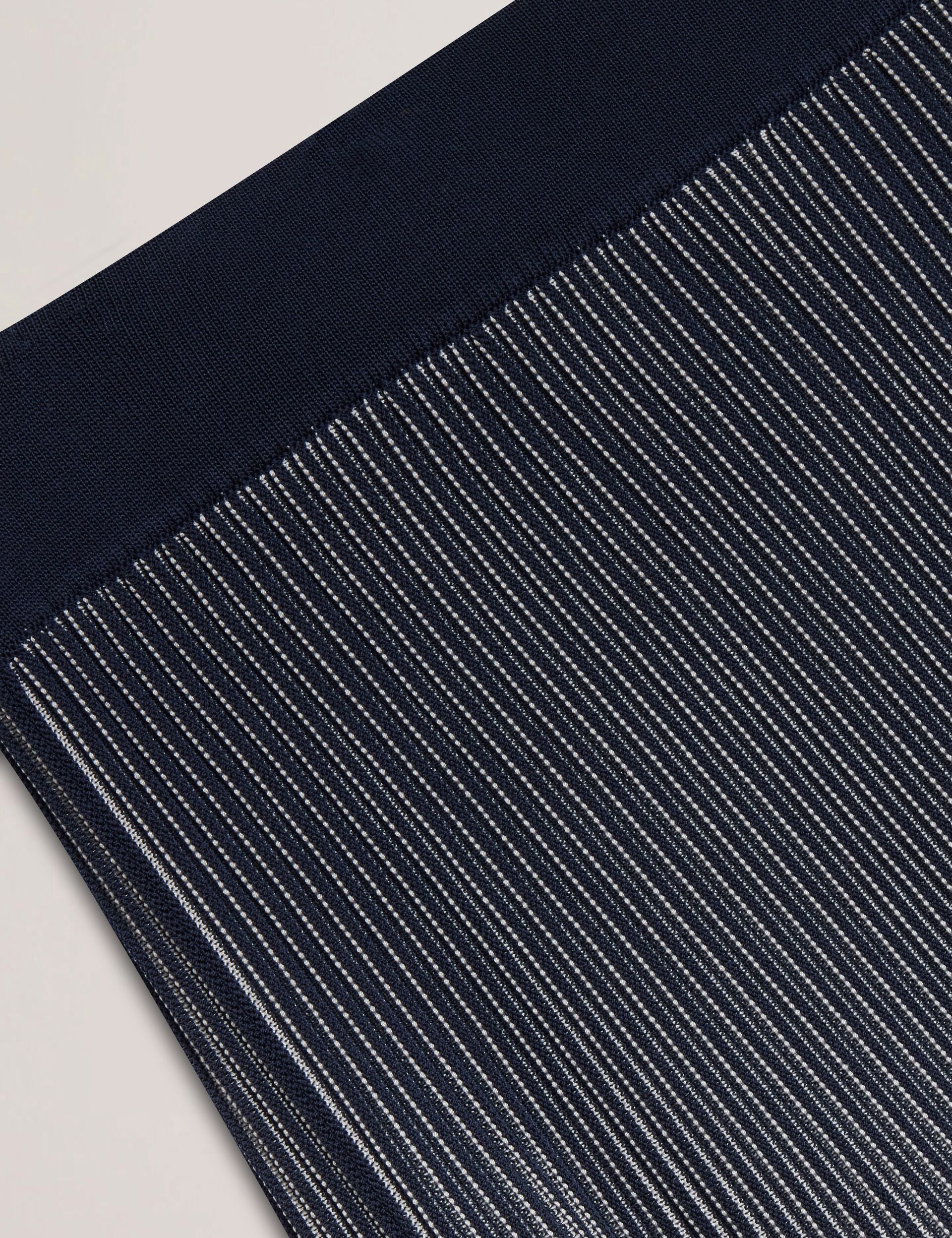 LOTTTII | NAVY - Image 3