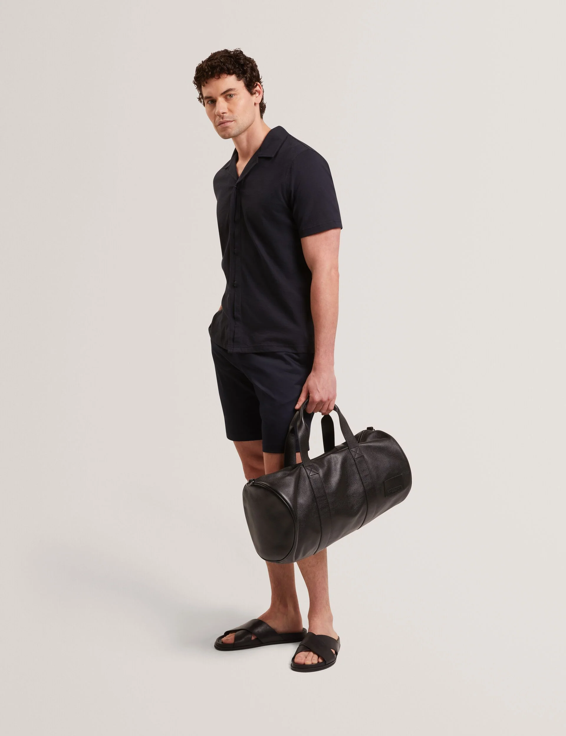 LOWETON | NAVY - Image 2