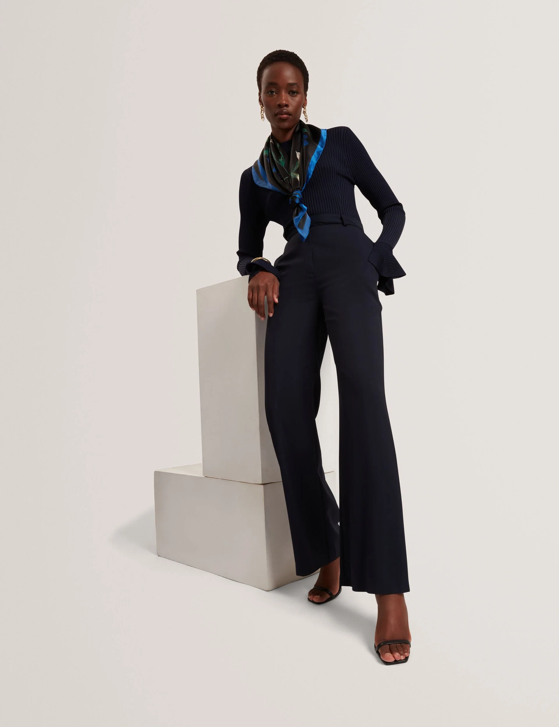 LUTTE | NAVY - Image 2