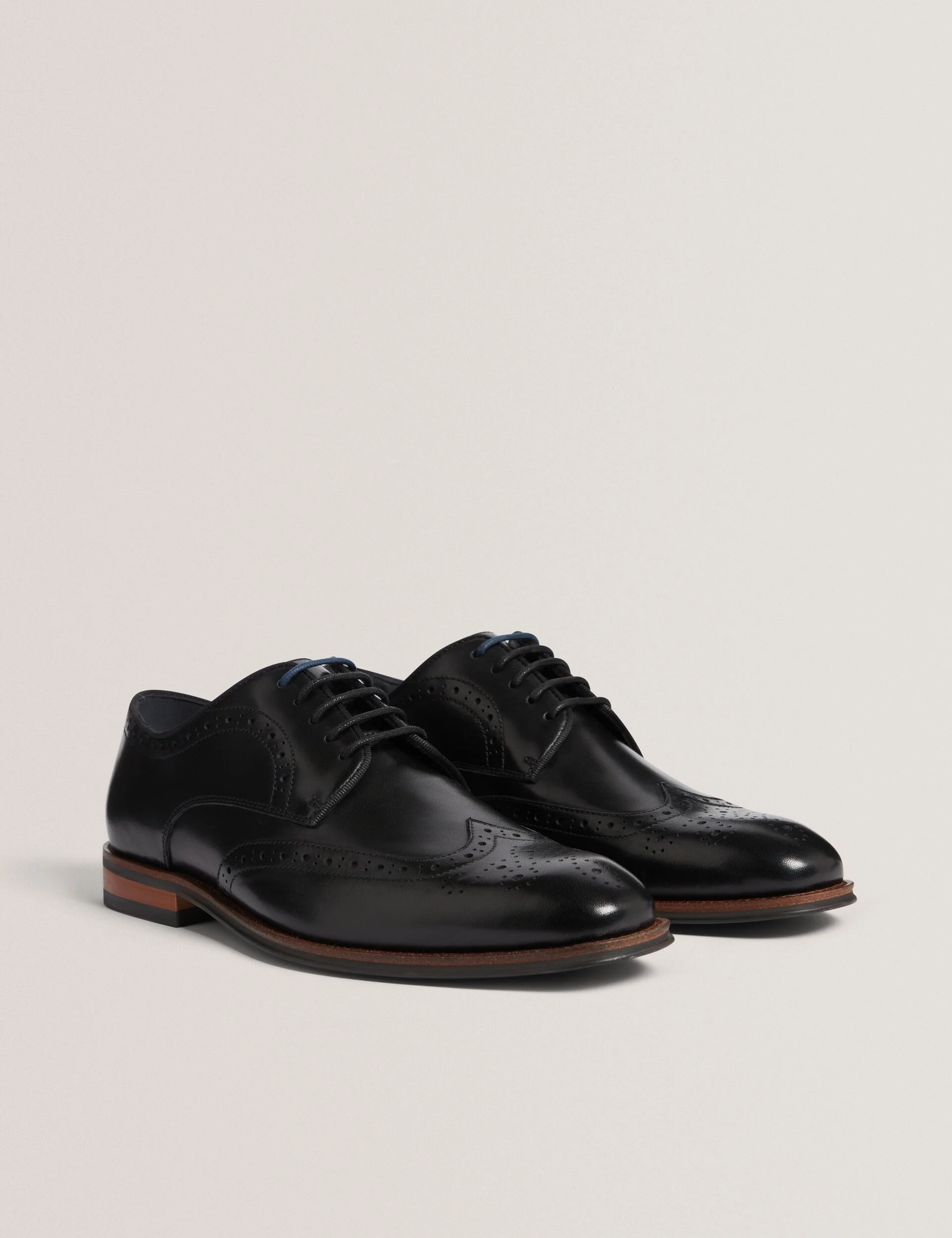 MARKUSE | BLACK - Image 3