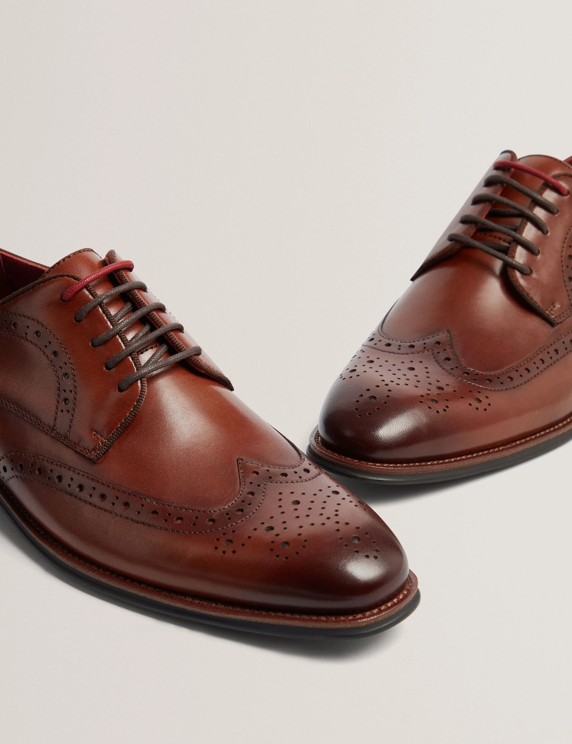 MARKUSE | BROWN - Image 2