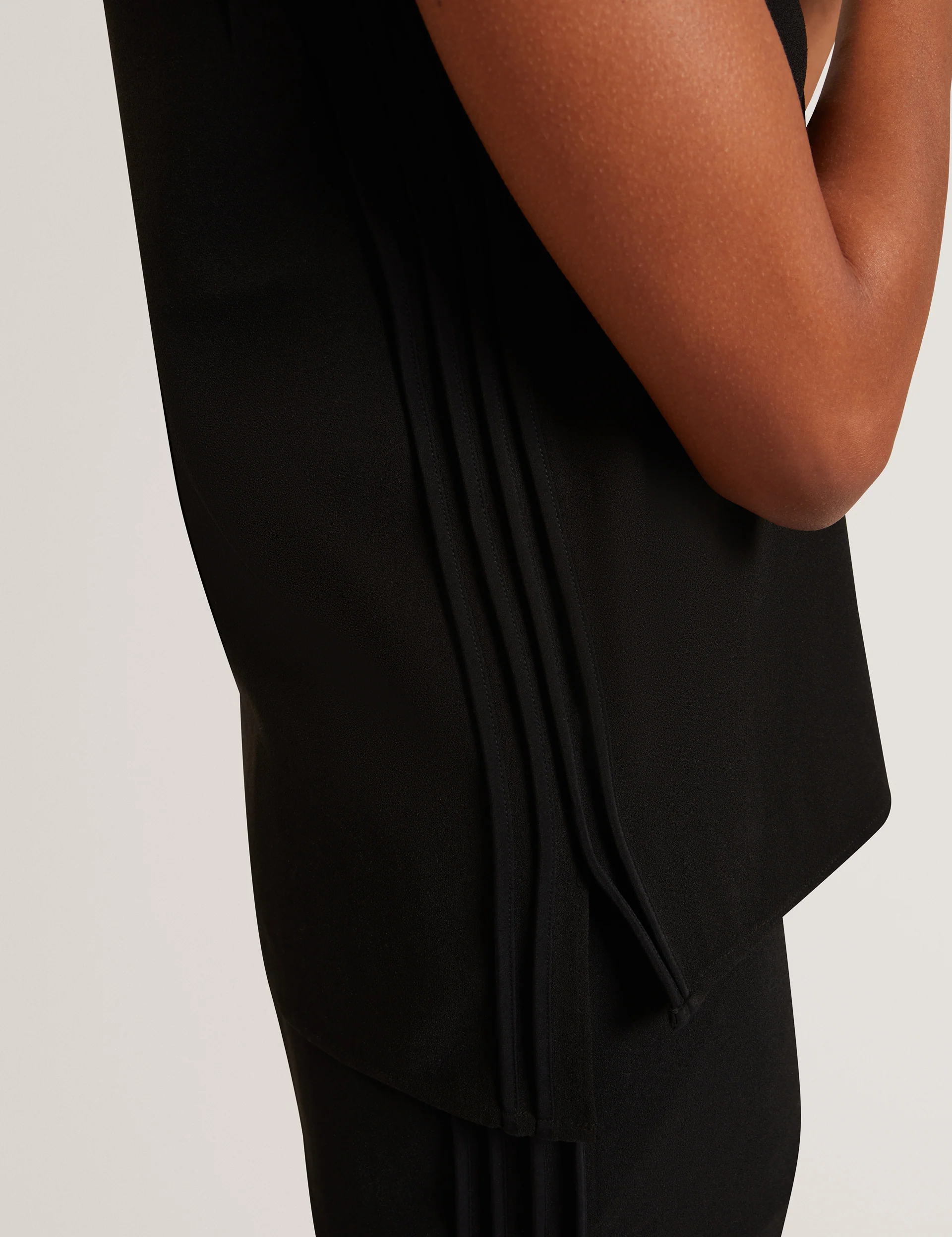 MARMIA | BLACK - Image 4