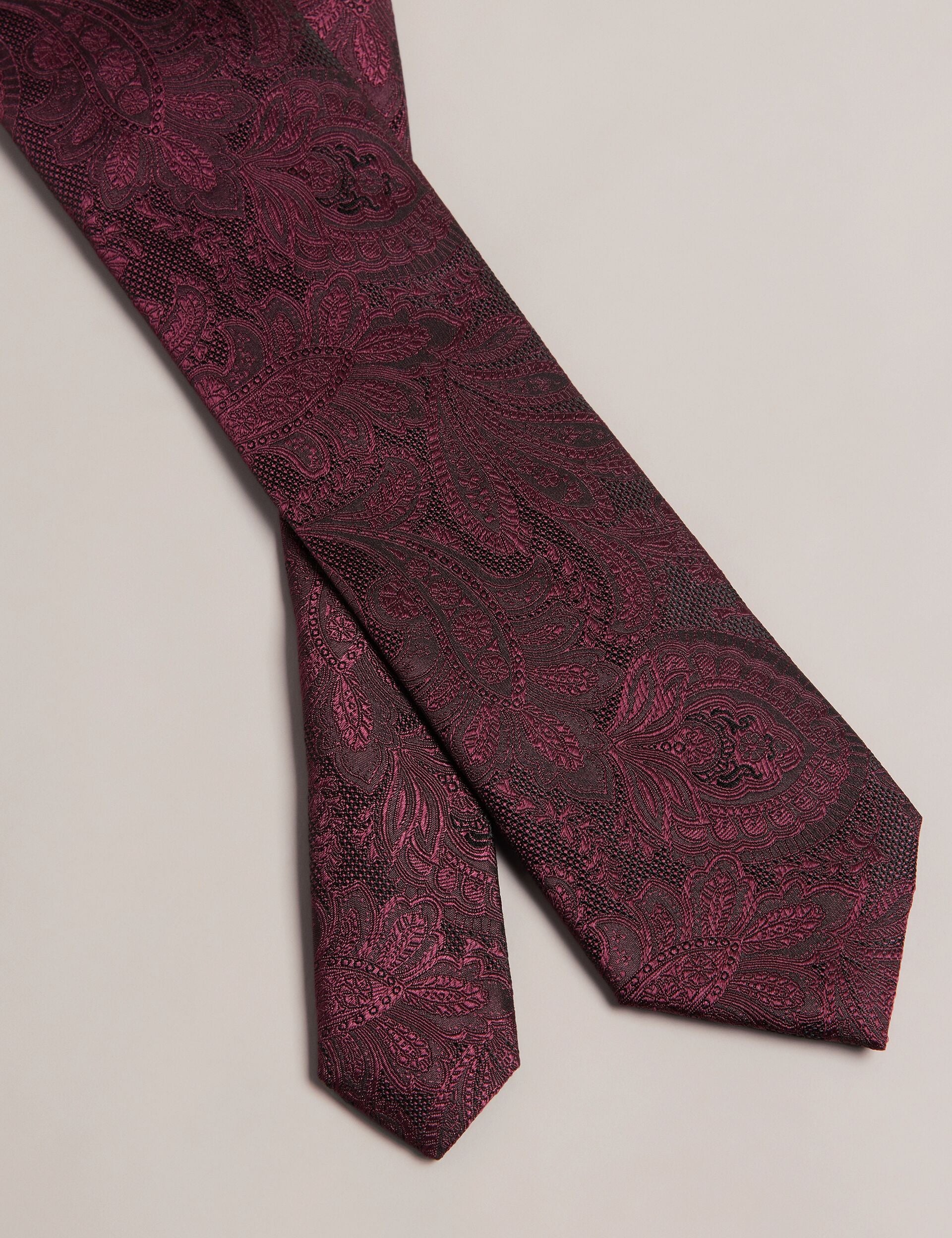 MEEWS | DARK RED - Image 4