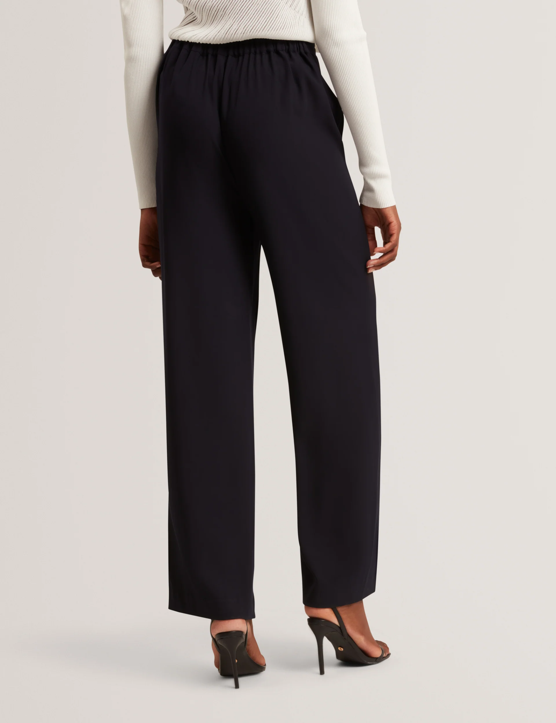 MELANAA | NAVY - Image 5