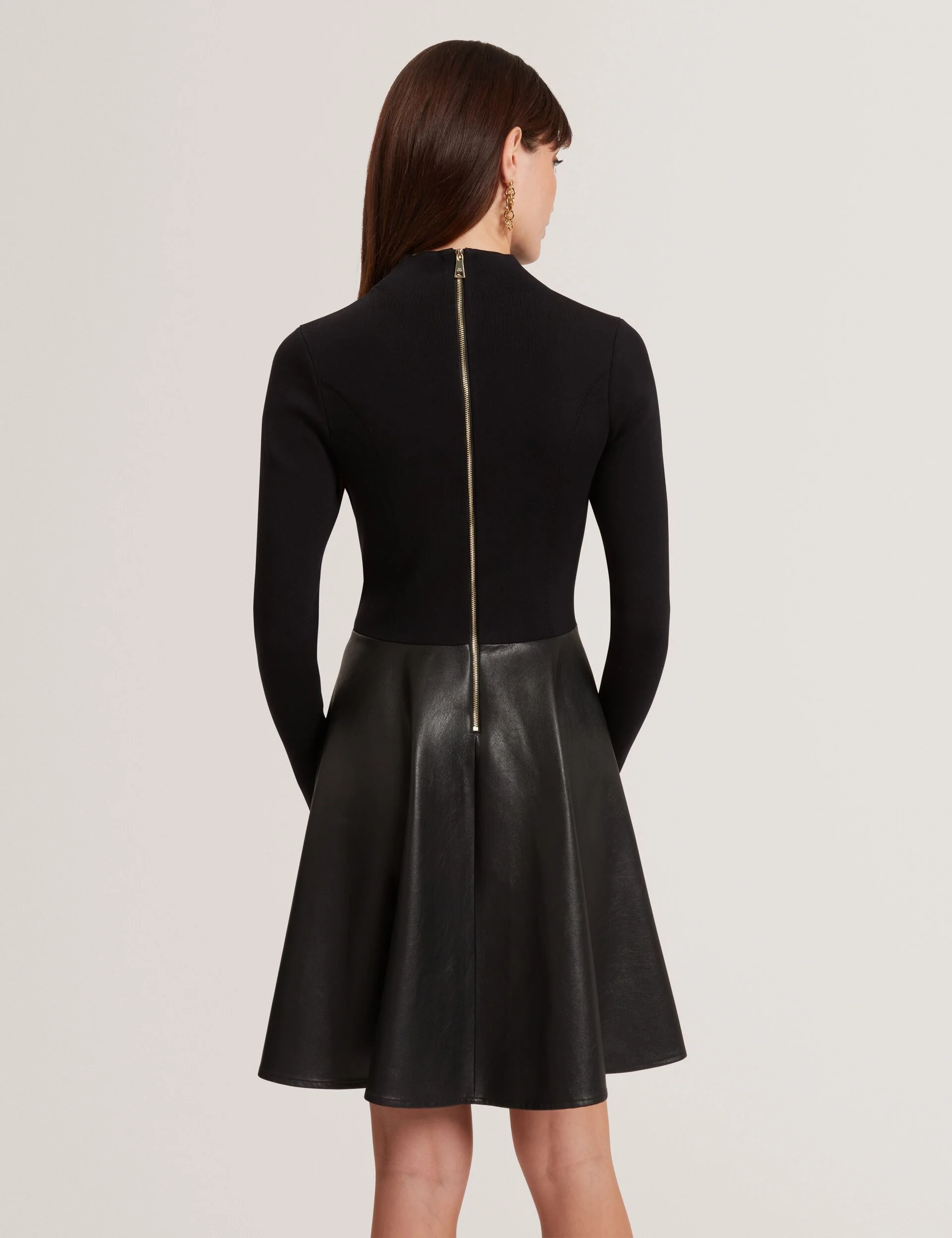 MILIOA | BLACK - Image 5