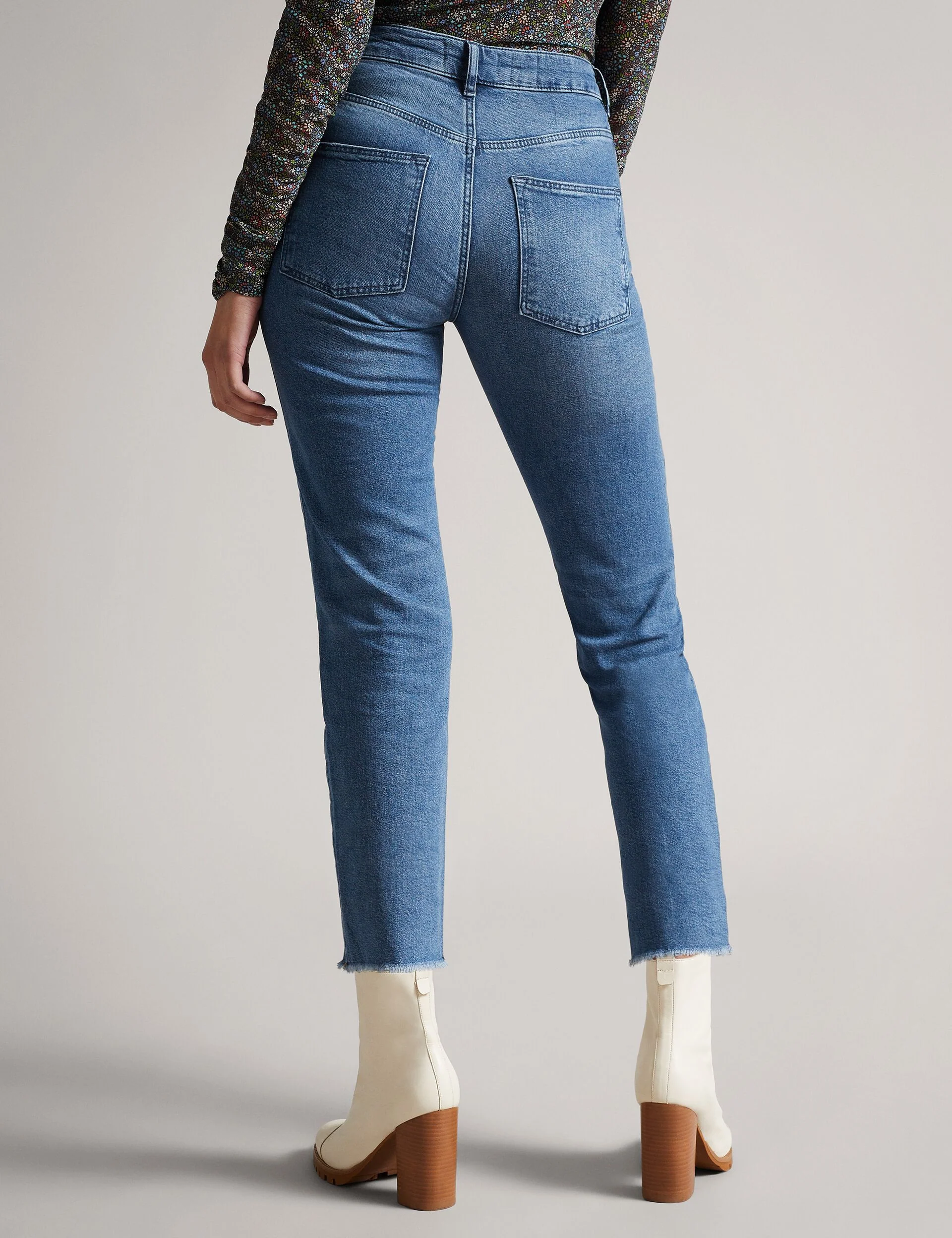 MORGANI | LIGHT BLUE - Image 4
