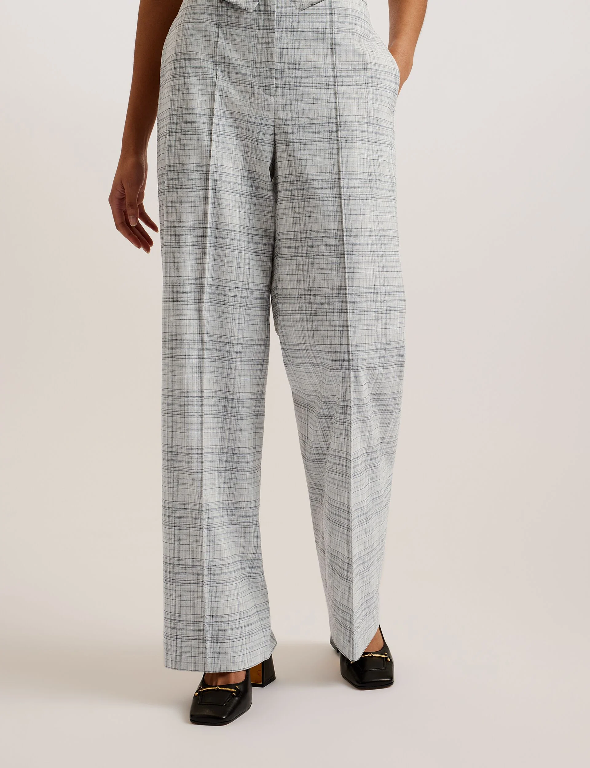 NAOKIT | LIGHT GREY