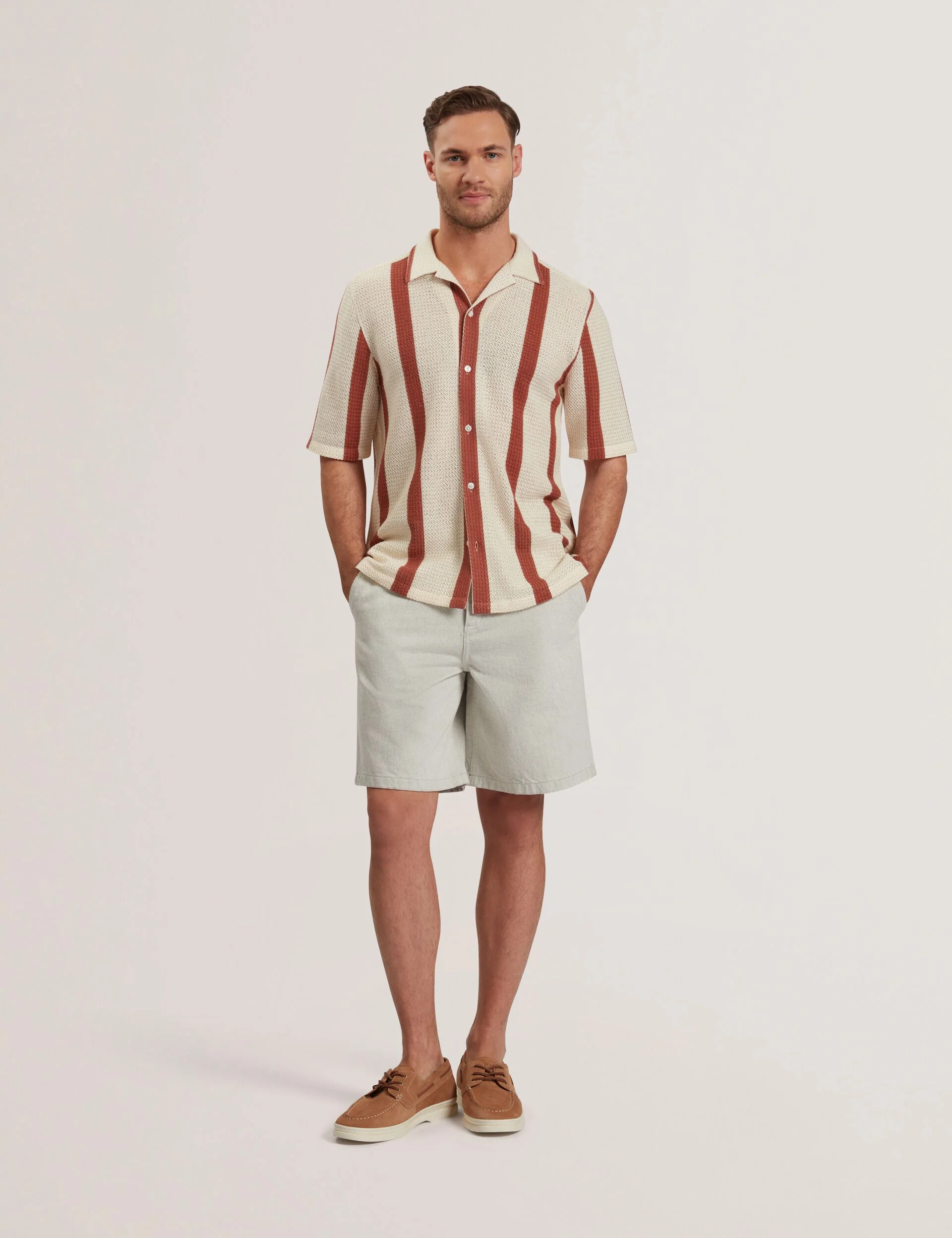 NIKS | TAUPE - Image 2
