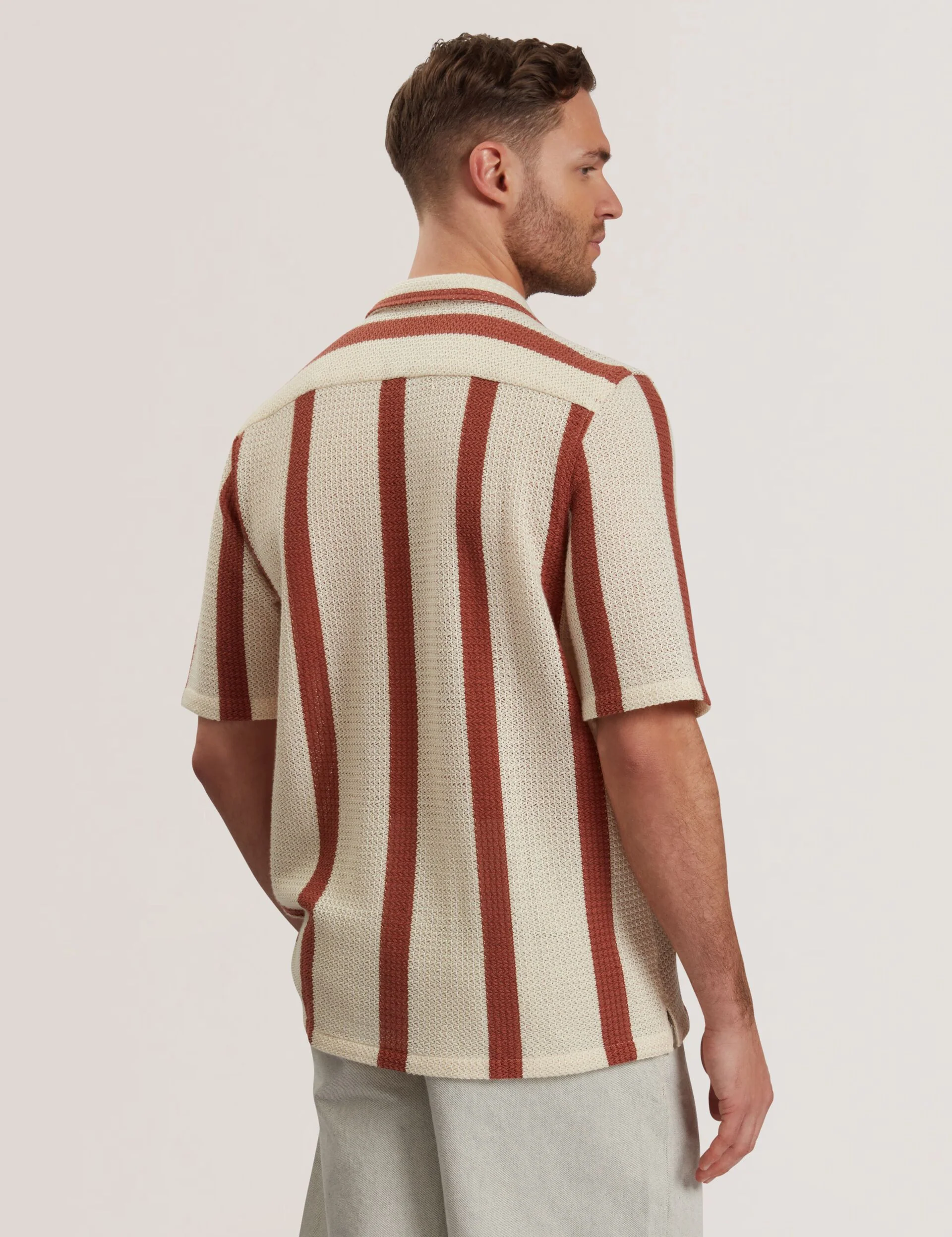 NIKS | TAUPE - Image 5