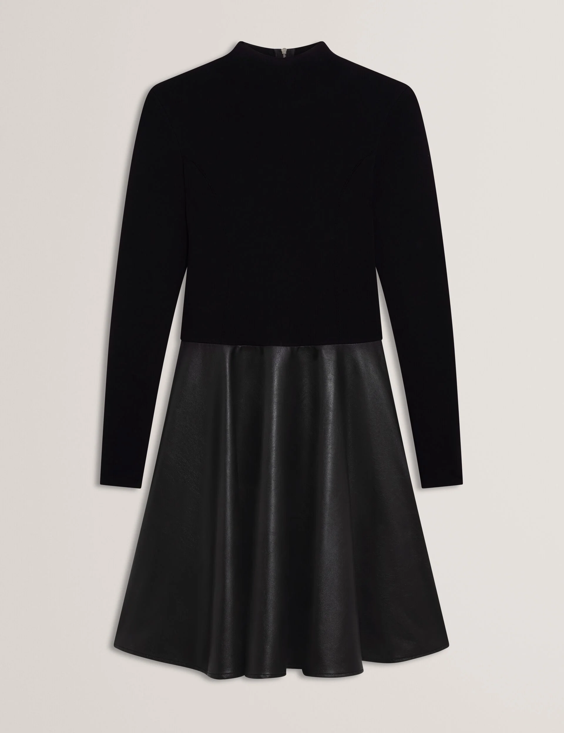 NOVIVA | BLACK - Image 7
