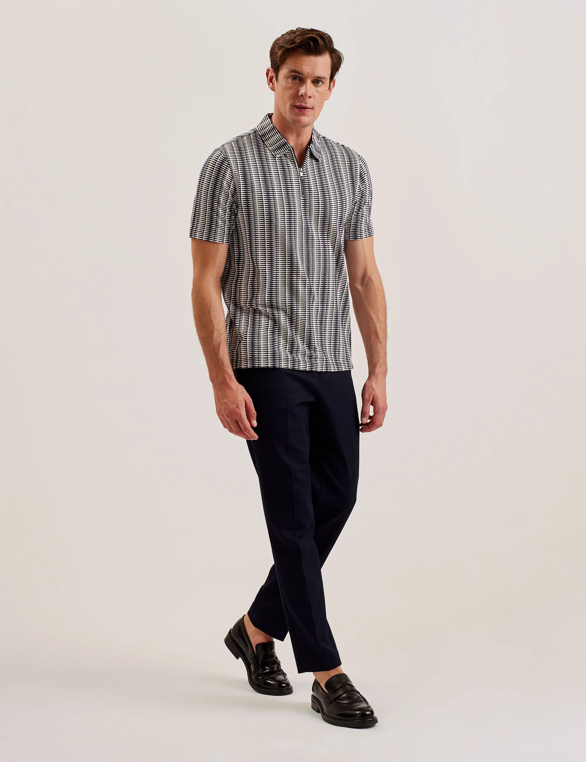 OCTON | NAVY - Image 4