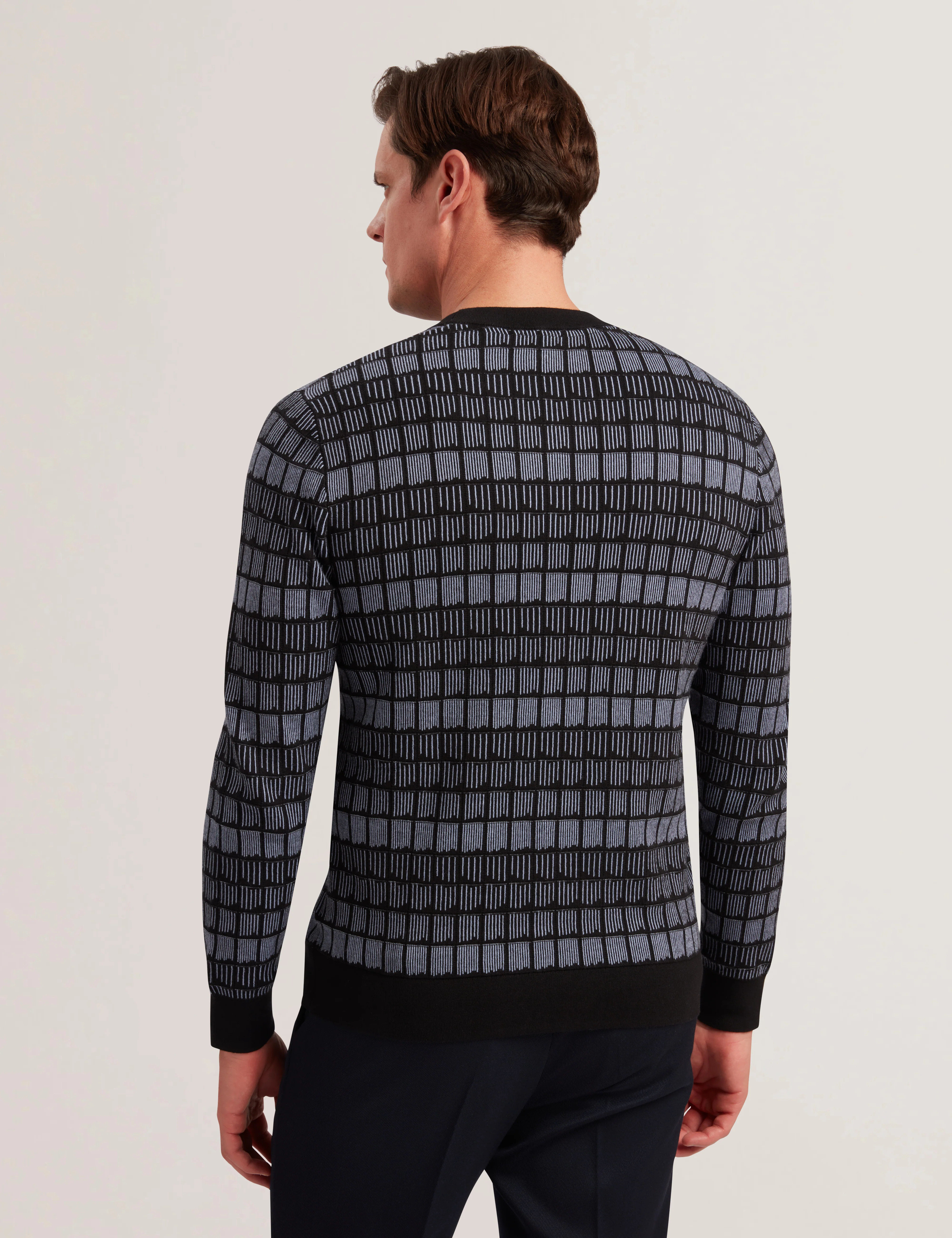 OSBURN | BLACK - Image 4