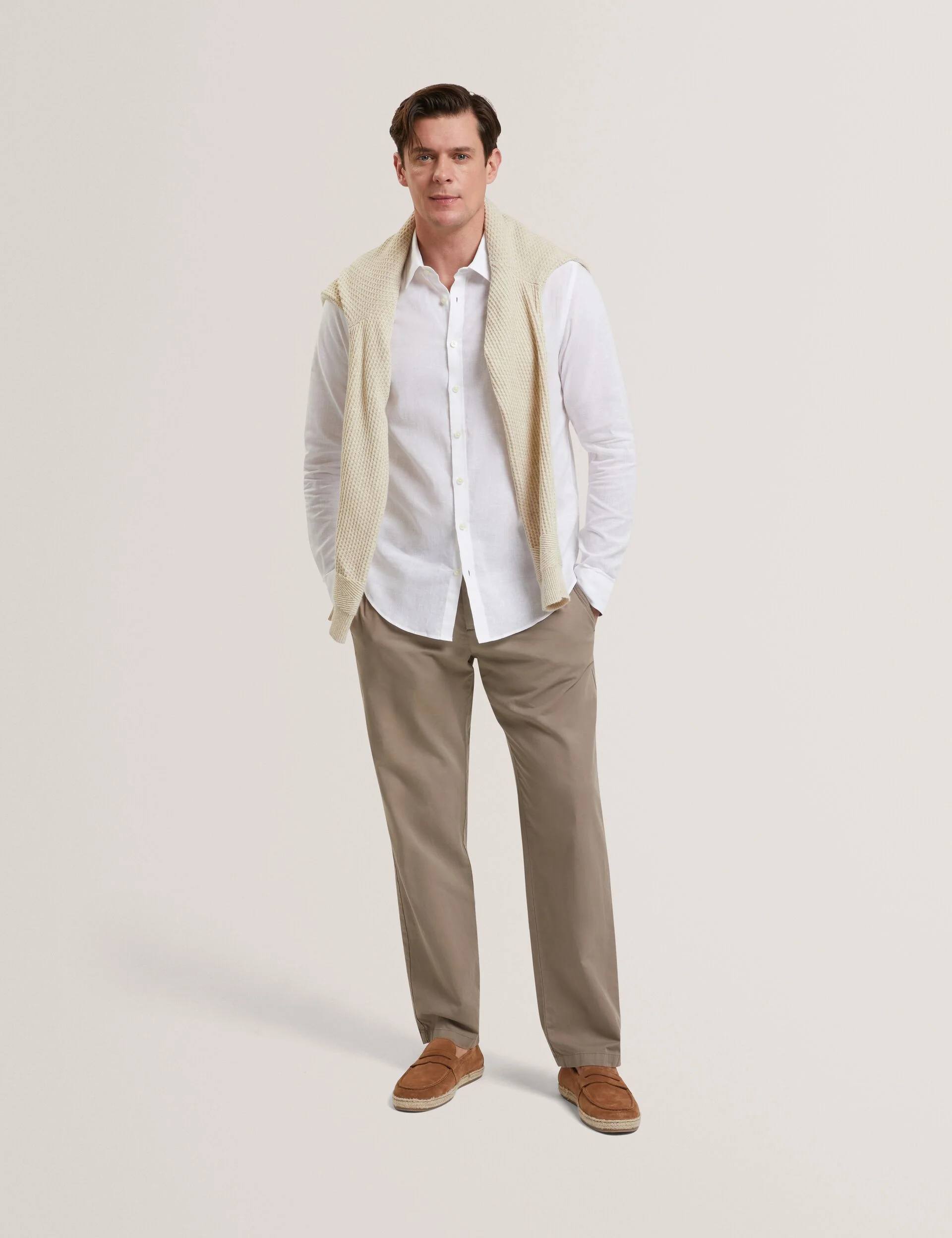 PRYNN | WHITE - Image 4