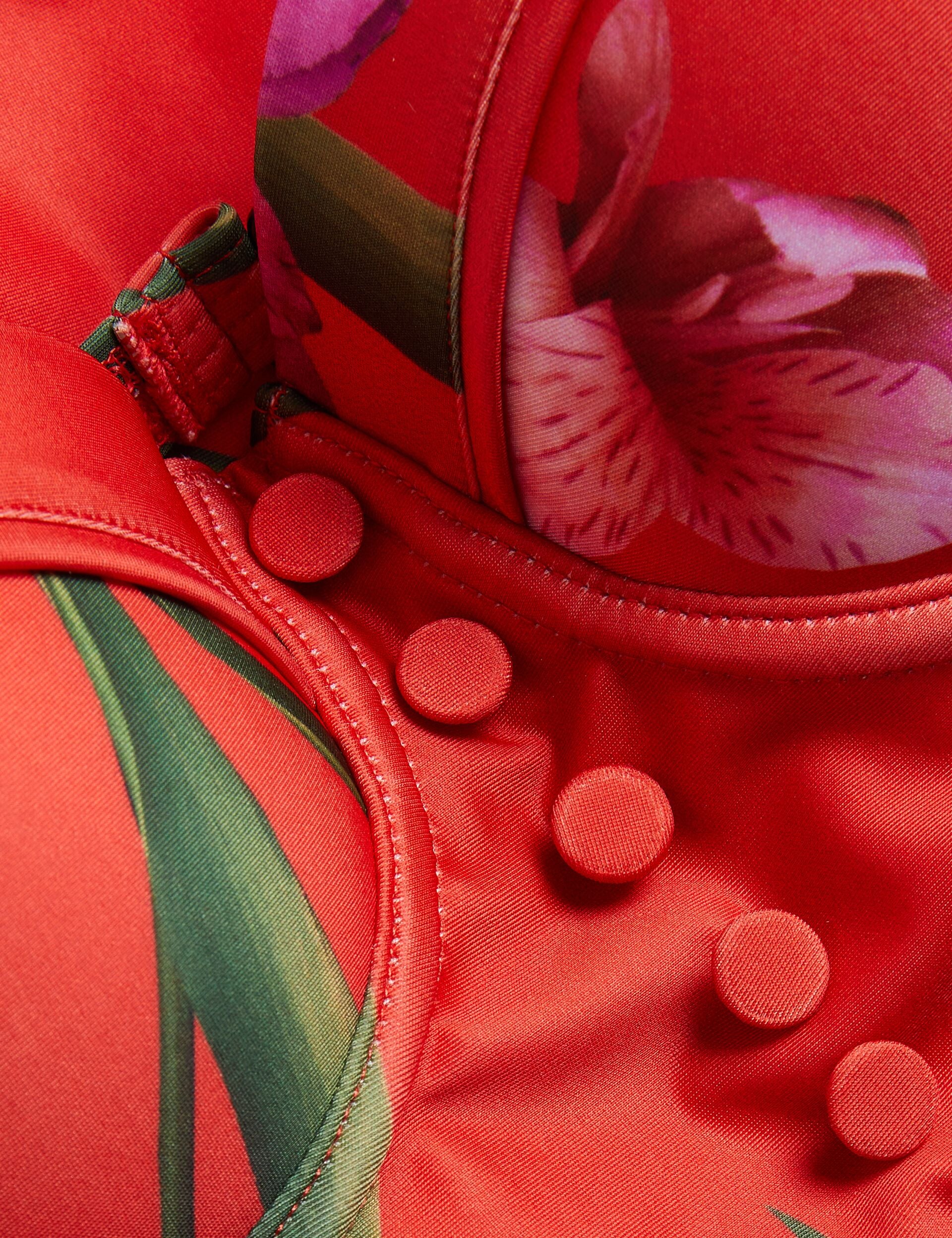 QUWELLA | BRIGHT RED - Image 3