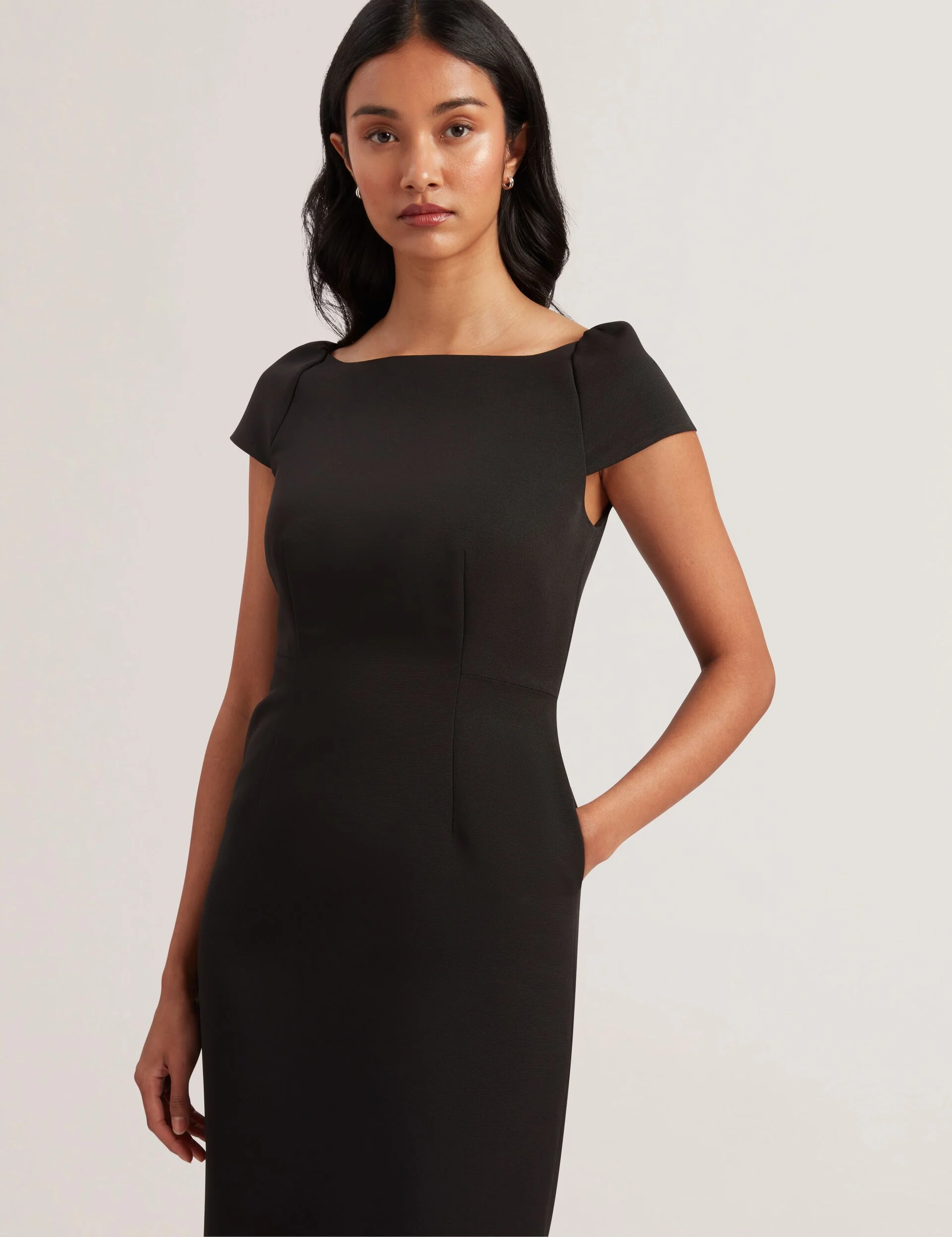 SASSARI | BLACK