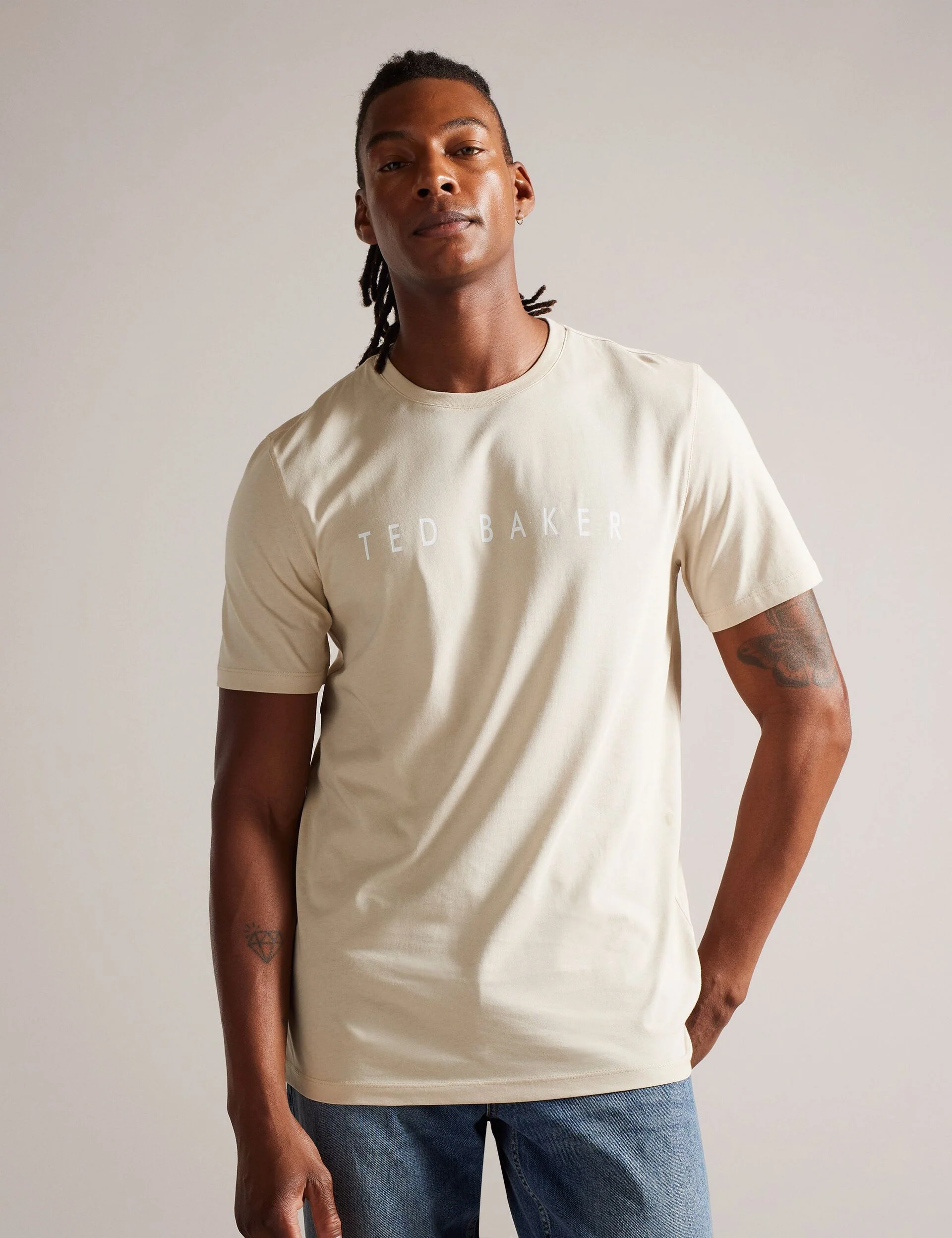 SHORT SLEEVE BRANDED T-SHIRT | STONE - Image 2