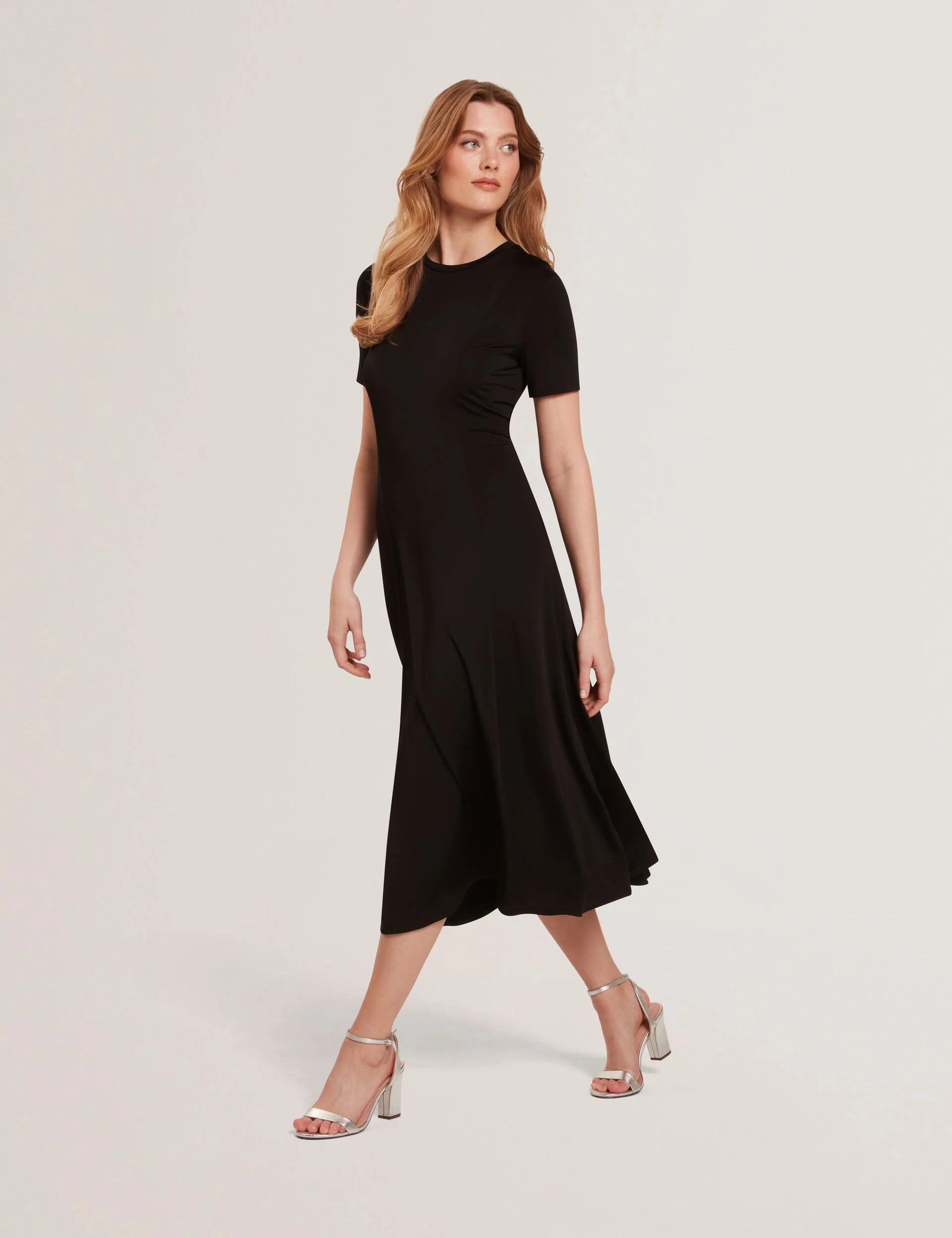 SHORT SLEEVE JERSEY MAXI DRESS | BLACK - Image 6