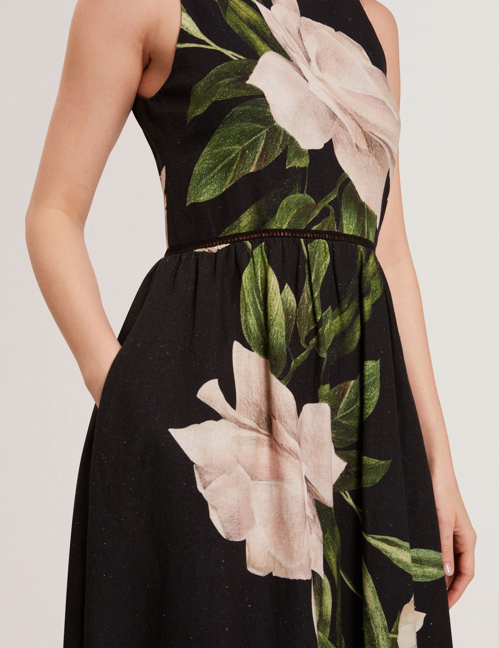 SLEEVELESS FIT AND FLARE MAXI DRESS | BLACK - Image 2