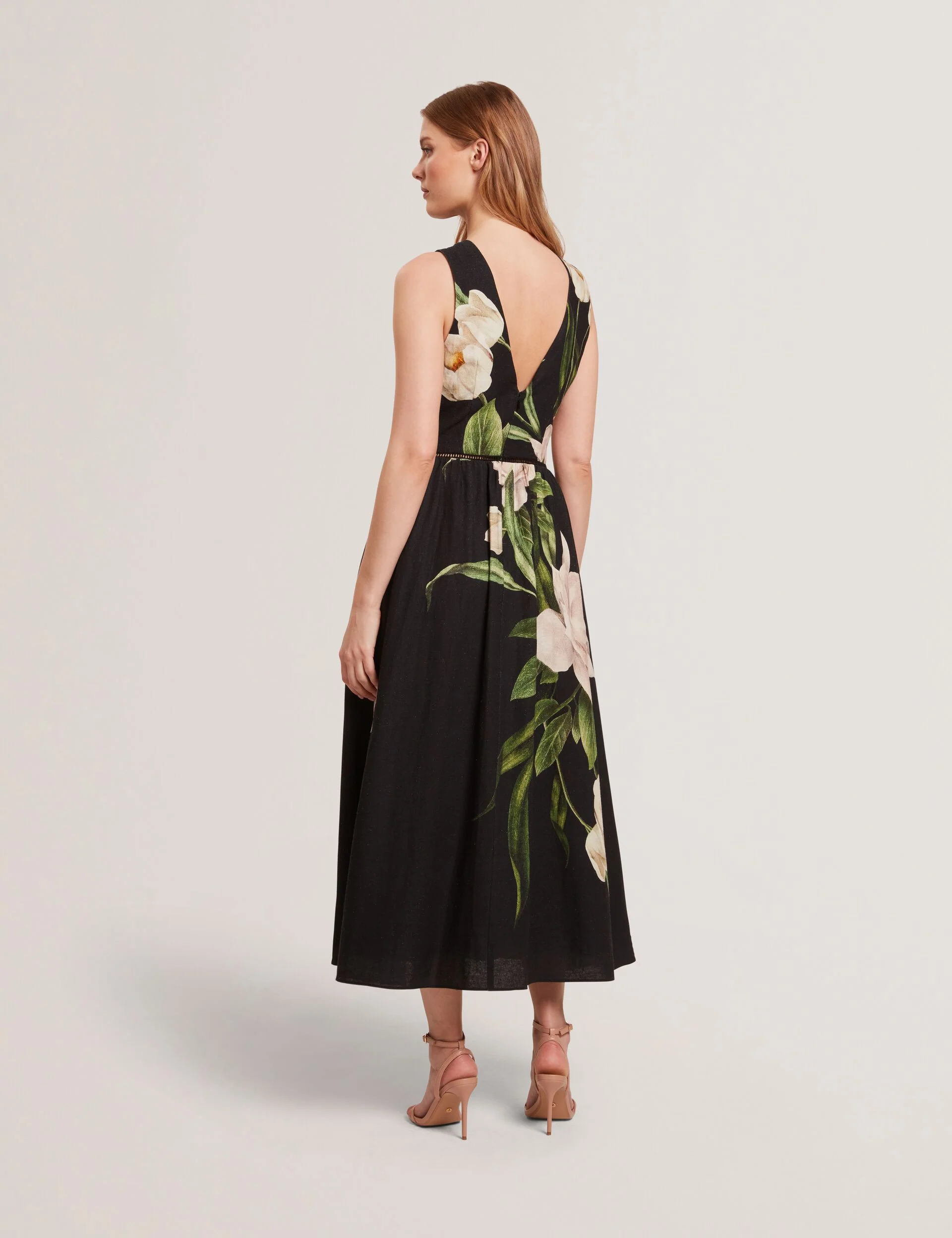 SLEEVELESS FIT AND FLARE MAXI DRESS | BLACK - Image 4