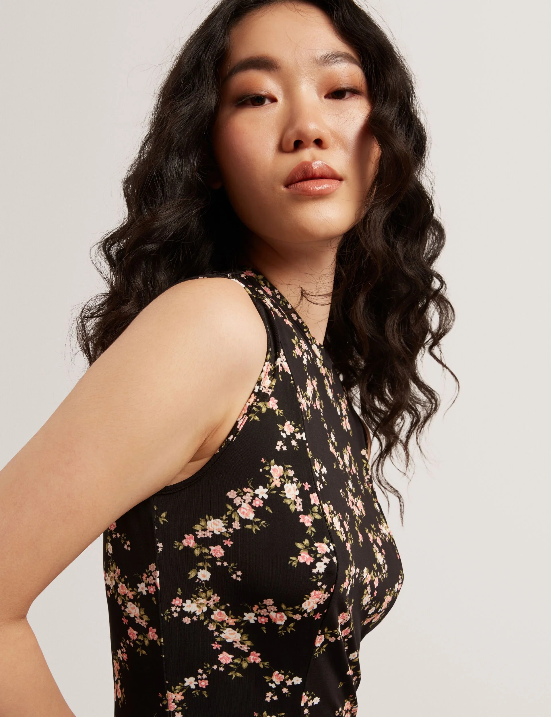 SLEEVELESS JERSEY MINI DRESS | BLACK - Image 6