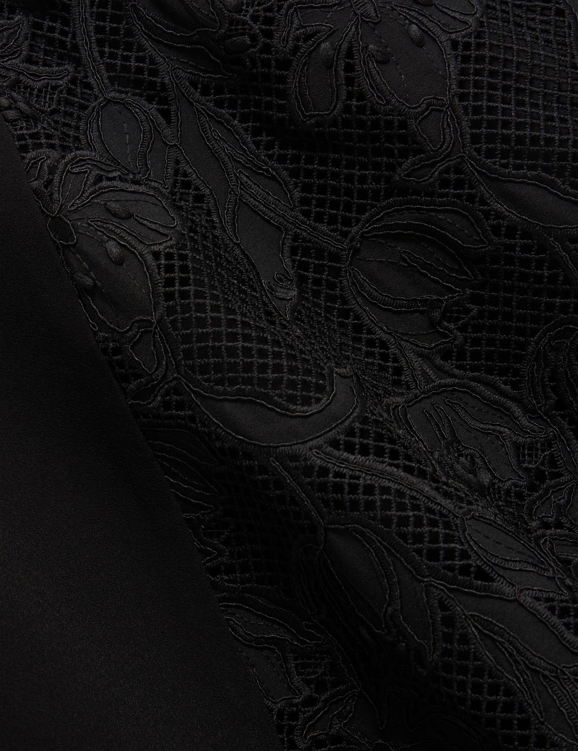 SLEEVELESS LACE APPLIQUE MIDI DRESS | BLACK - Image 3