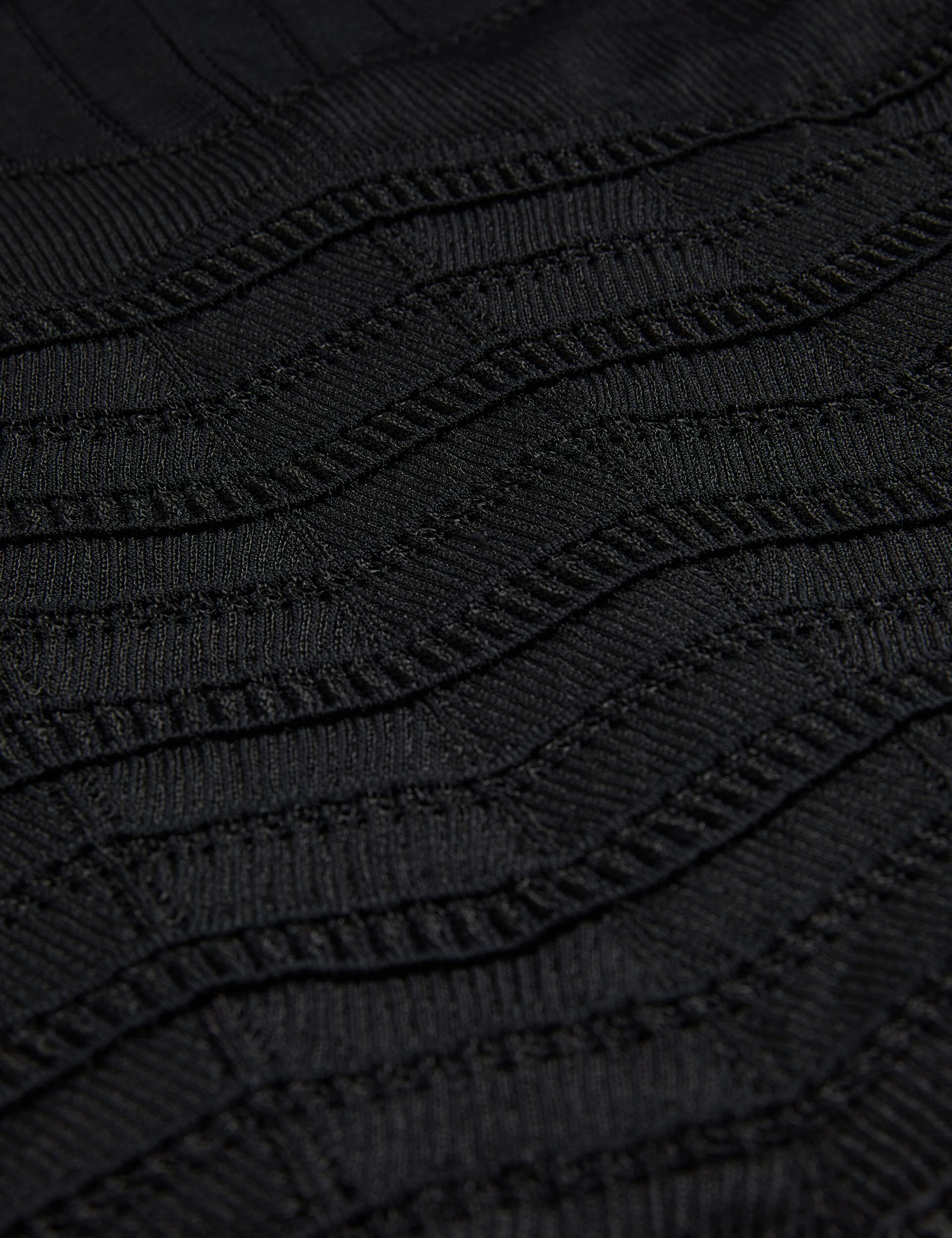 SOFELLA | BLACK - Image 6