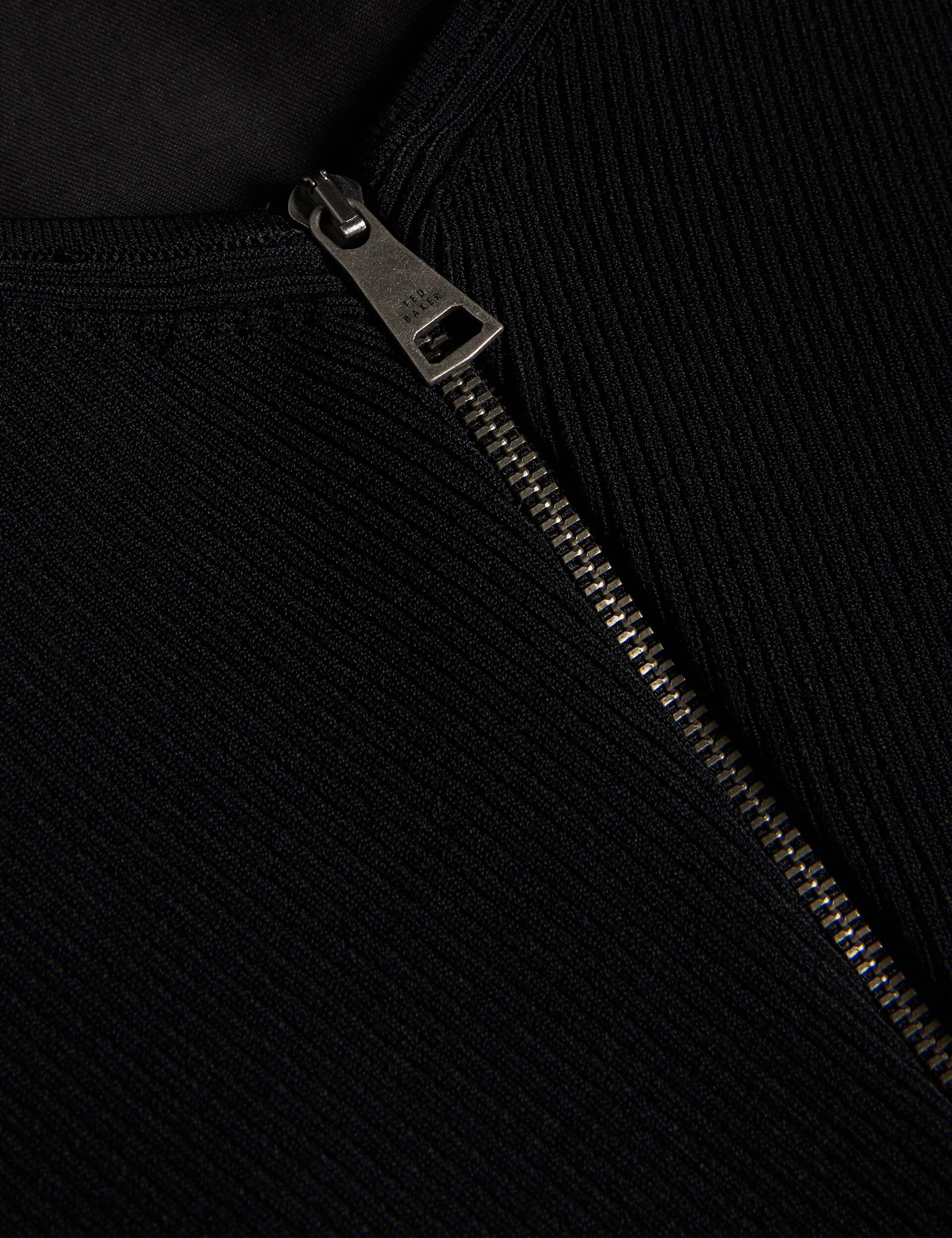 TABBIAA | BLACK - Image 3