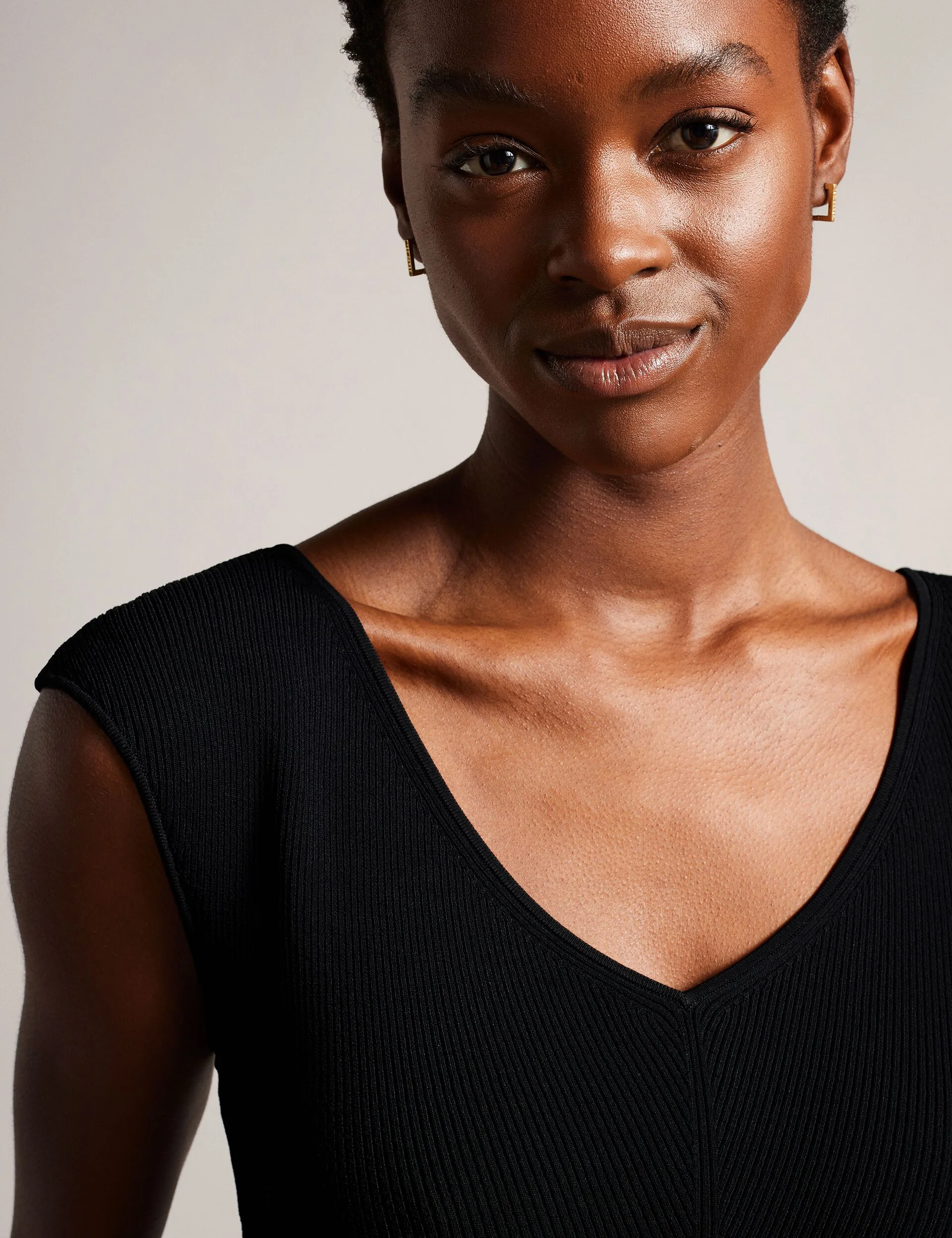 TABBIAA | BLACK - Image 5