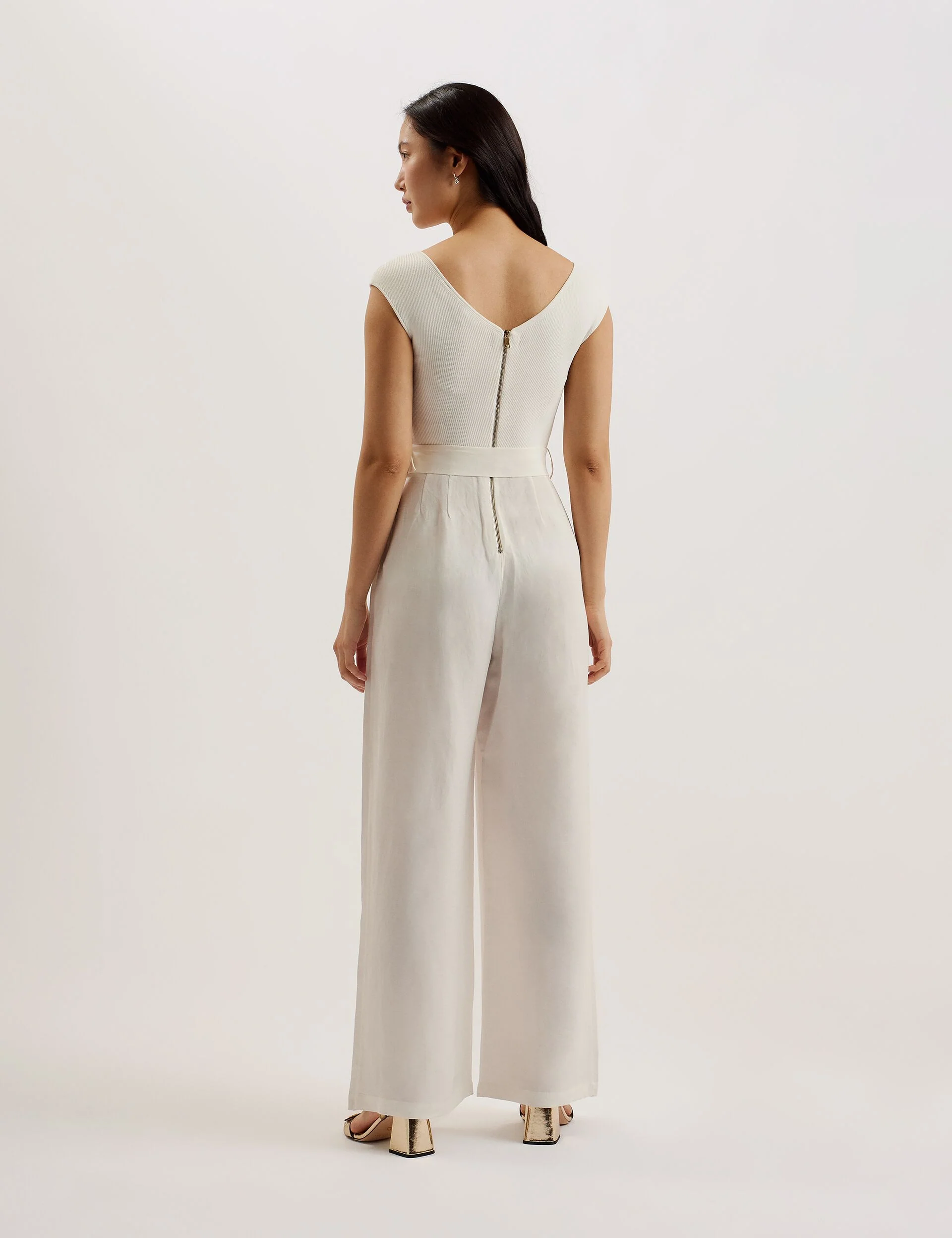 TABBIAA | WHITE - Image 4