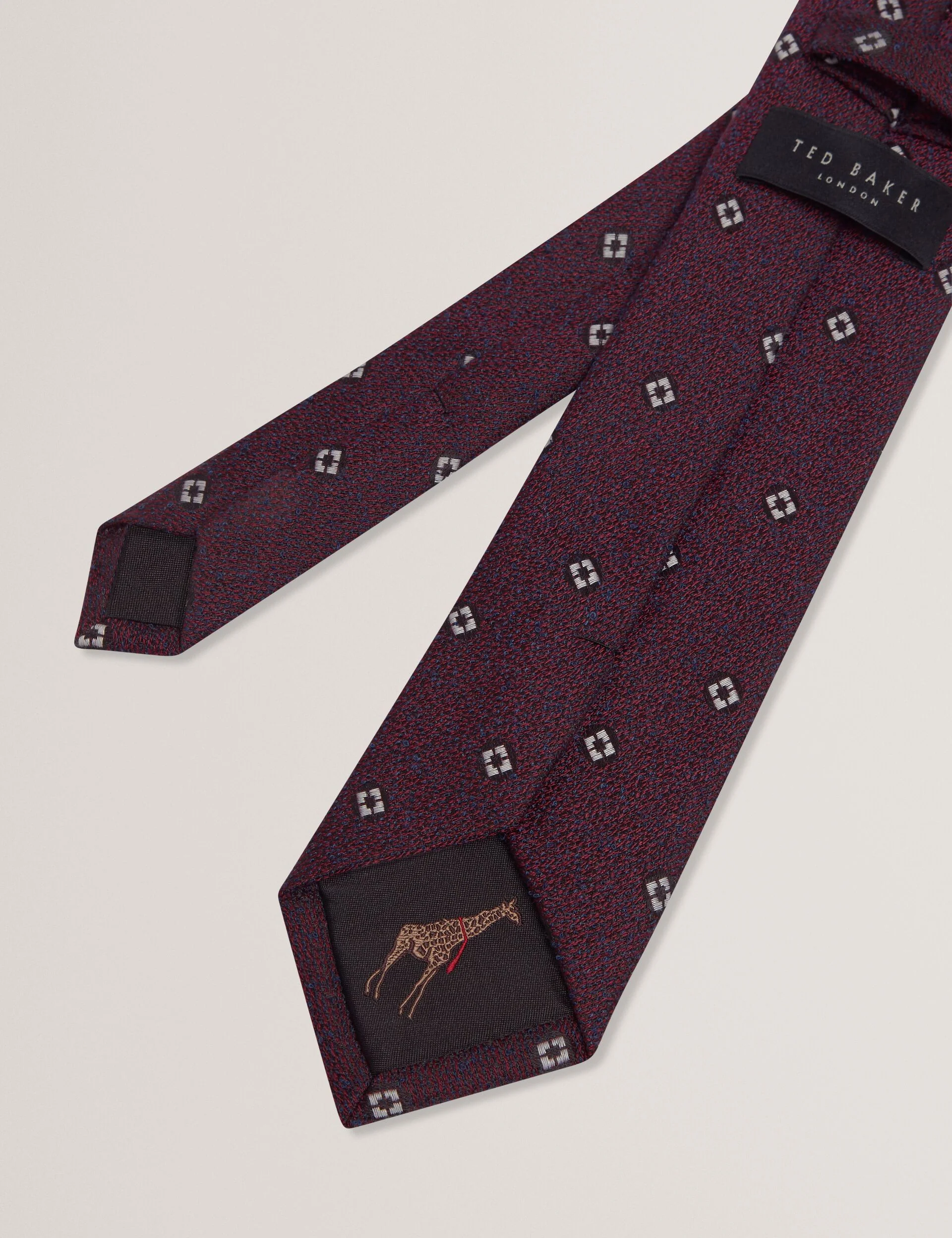 TADEON | MAROON - Image 4