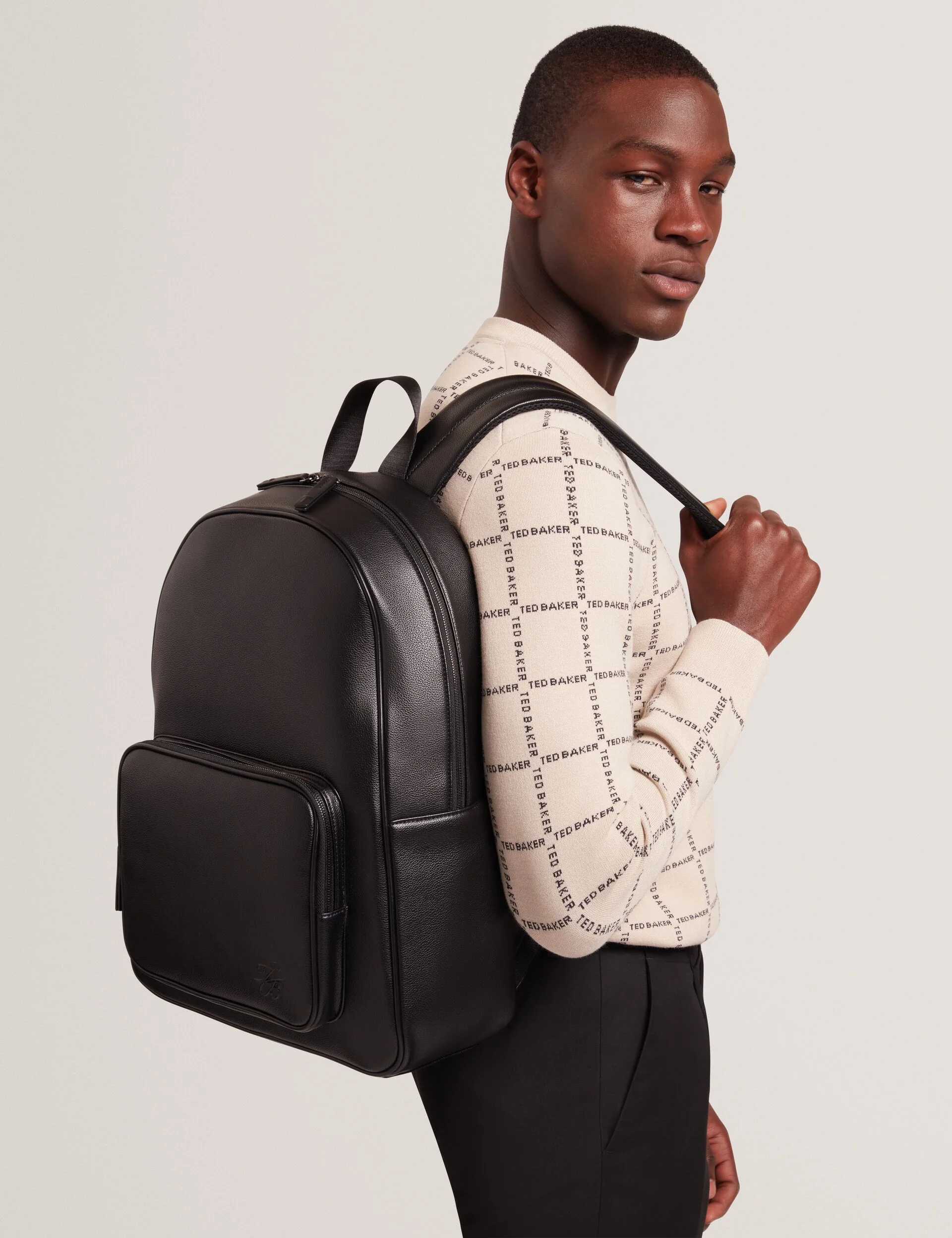 TAIRONE | BLACK