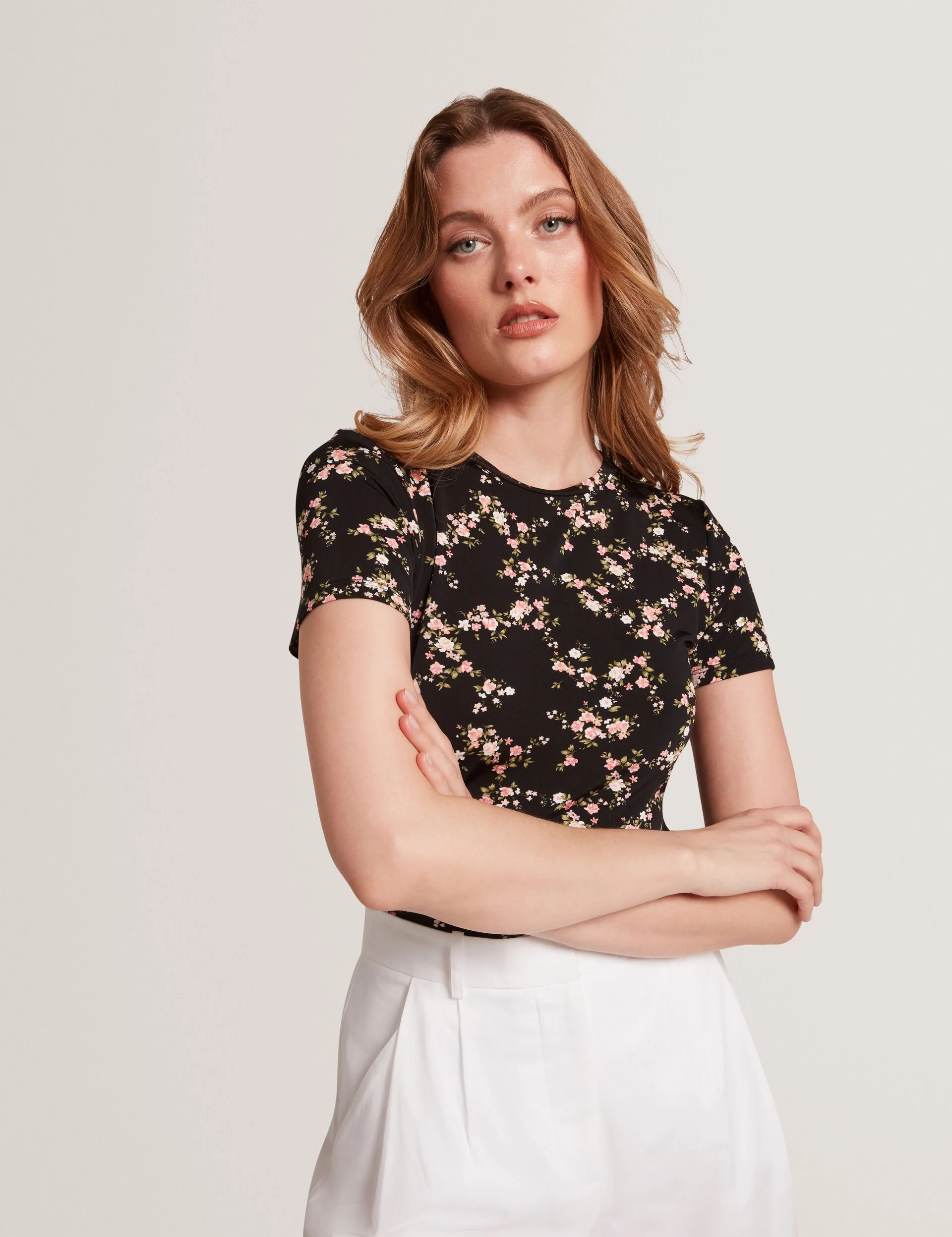 ALLOVER FLORAL T-SHIRT | BLACK - Image 7