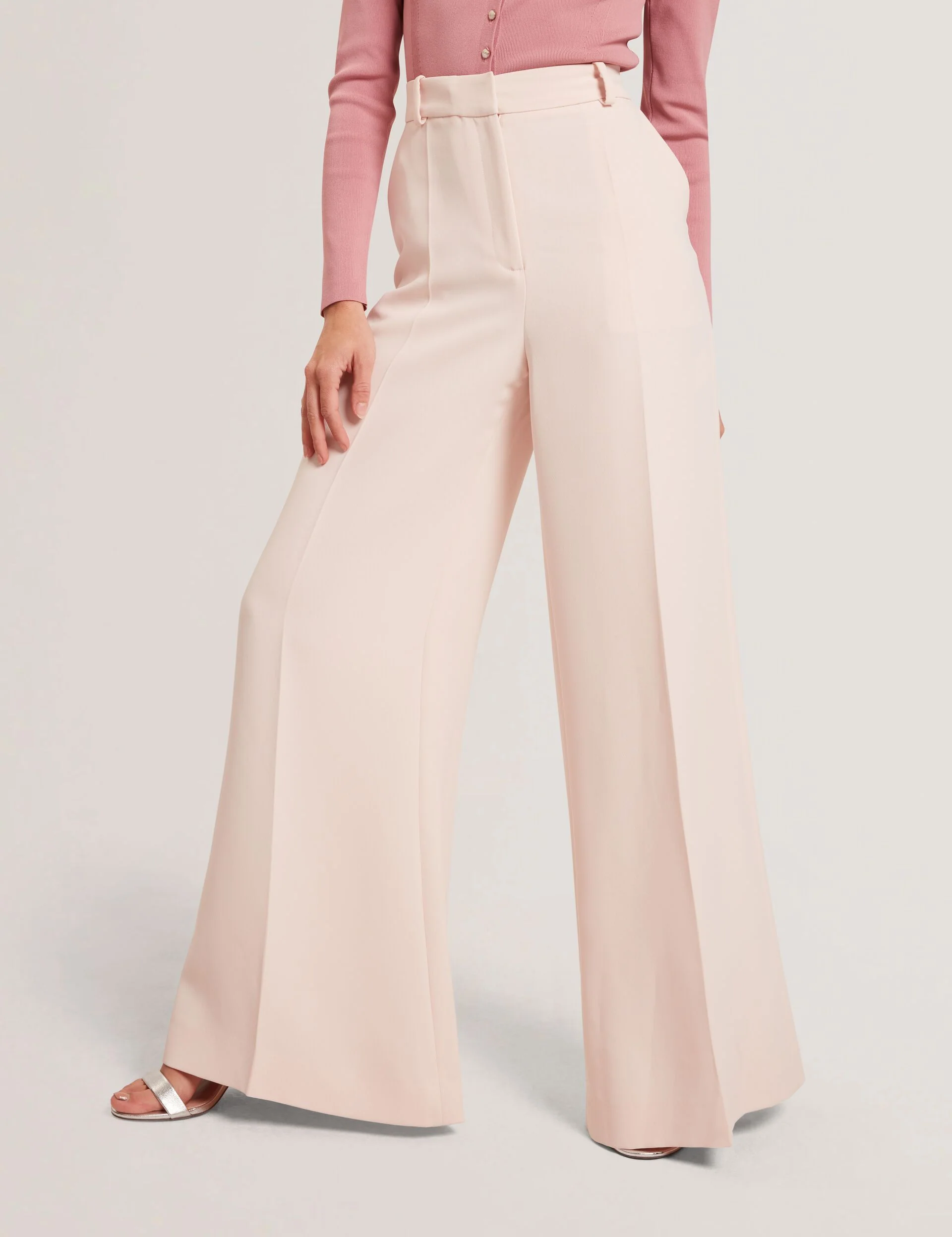 TRAGAT | PALE PINK - Image 7
