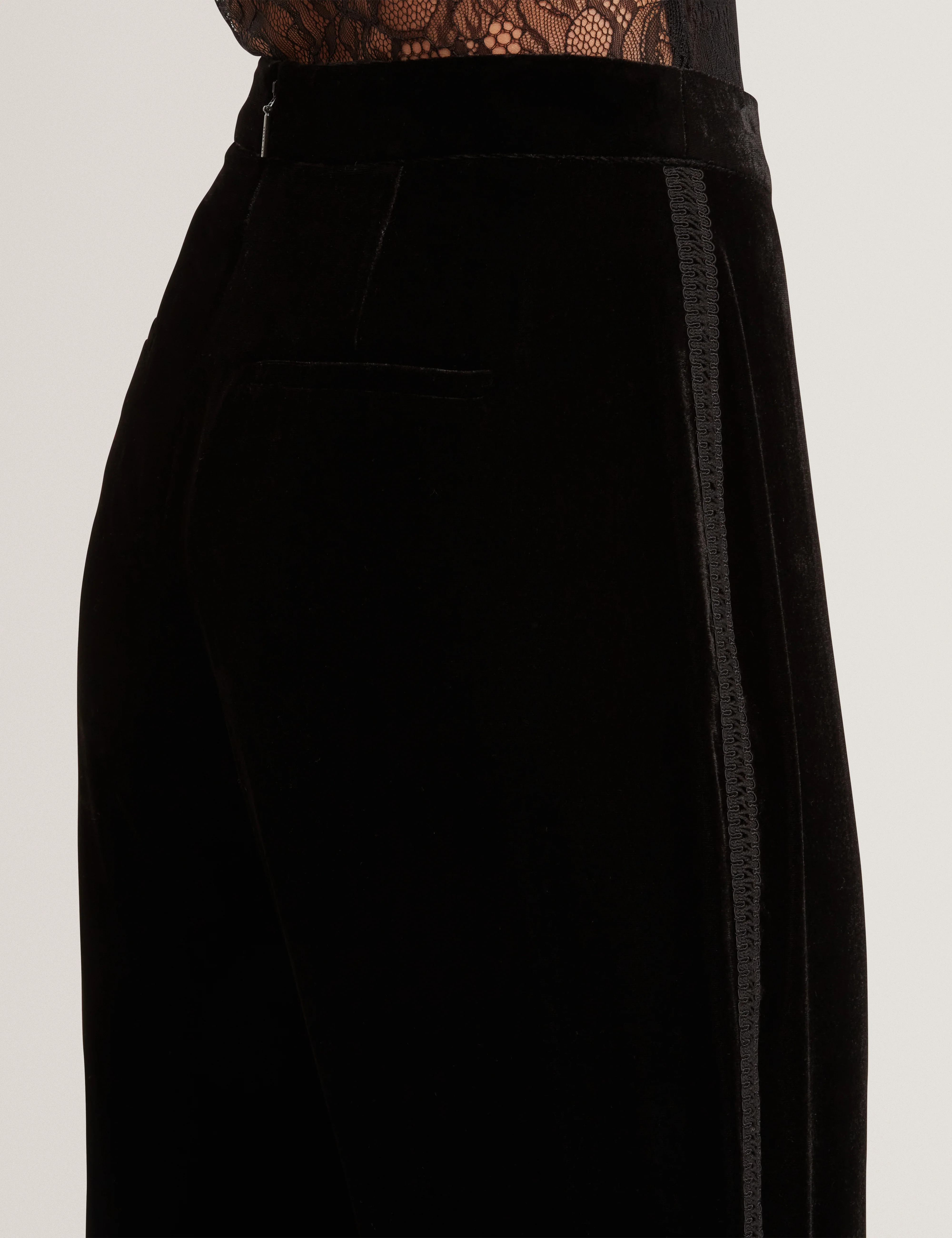 TRAUBE | BLACK - Image 4